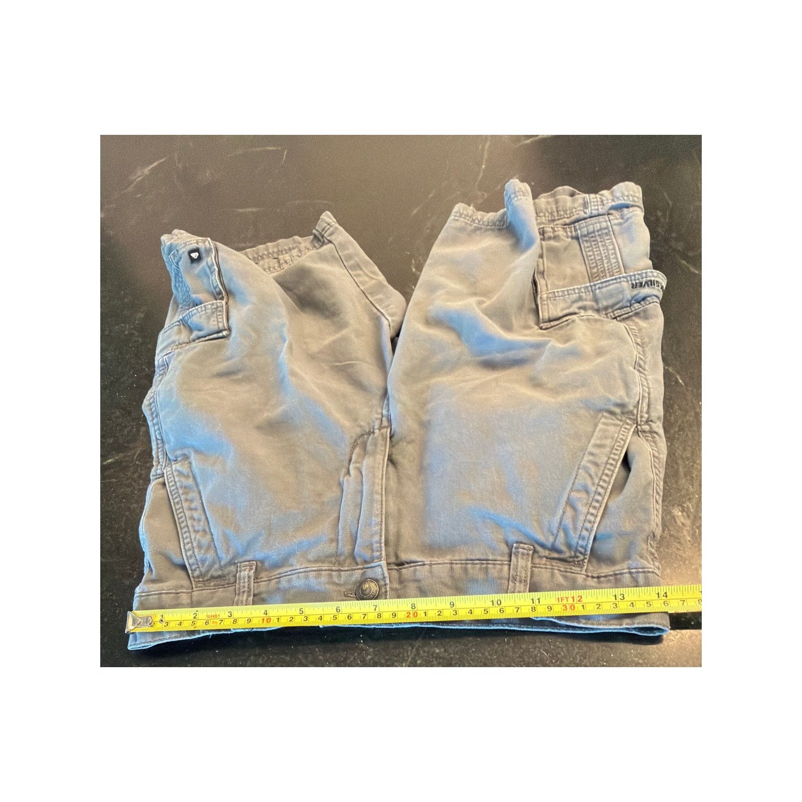 Quiksilver Quiksilver gray cargo shorts Sz 27 100% Cotton Size US 28 / EU 44 - 9 Thumbnail