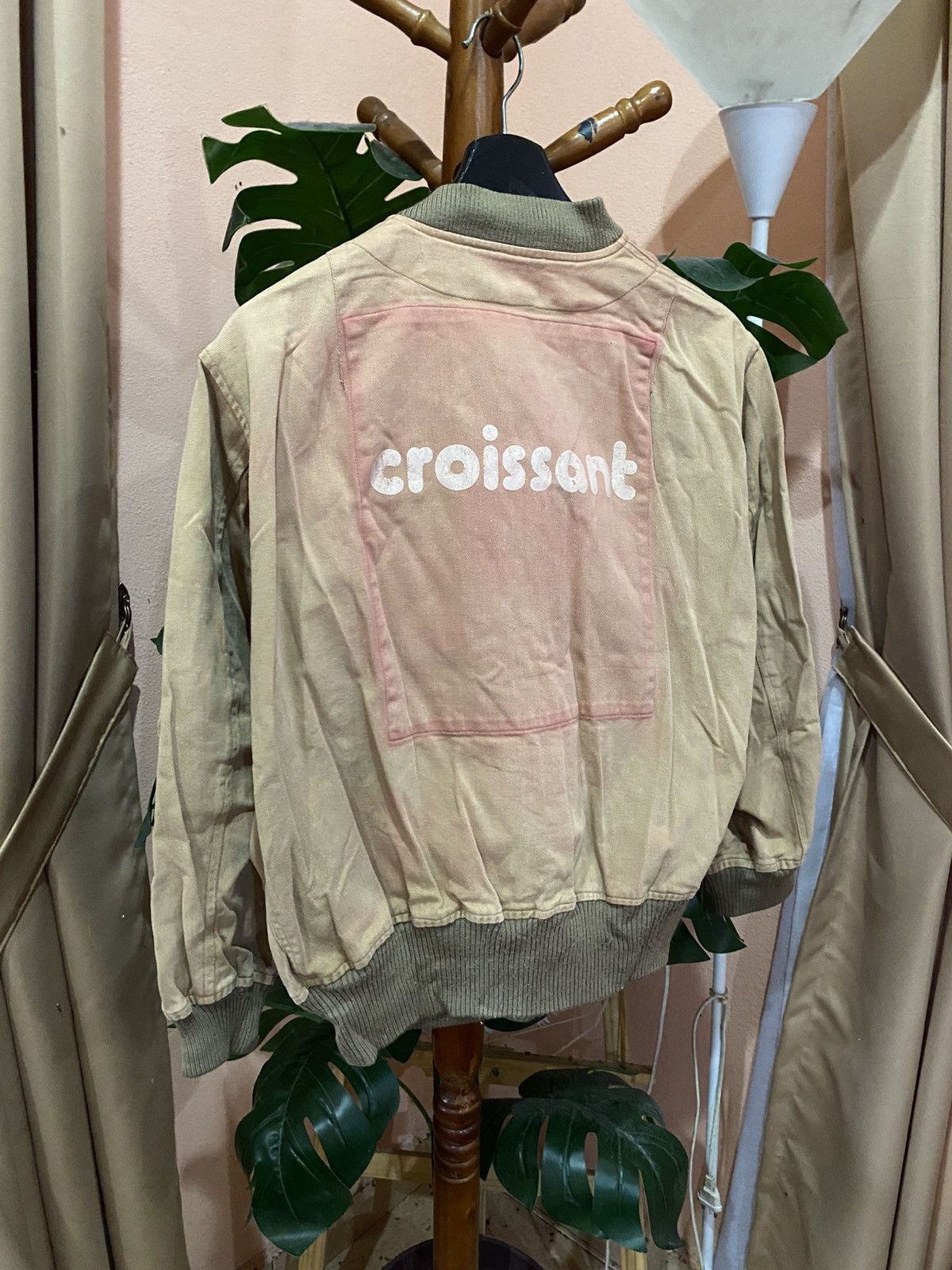 Japanese Brand Vintage “Croissant” Graphic Bomber Jacket Beige/Khaki Casual Size US M / EU 48-50 / 2 - 12 Thumbnail