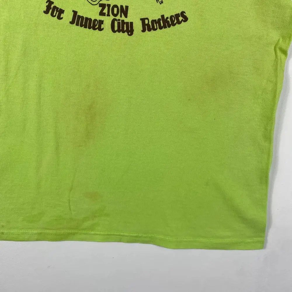 Vintage Vintage 00's ZION For Inner City Rocker Cartoon Graphic Tee Size US S / EU 44-46 / 1 - 3 Thumbnail