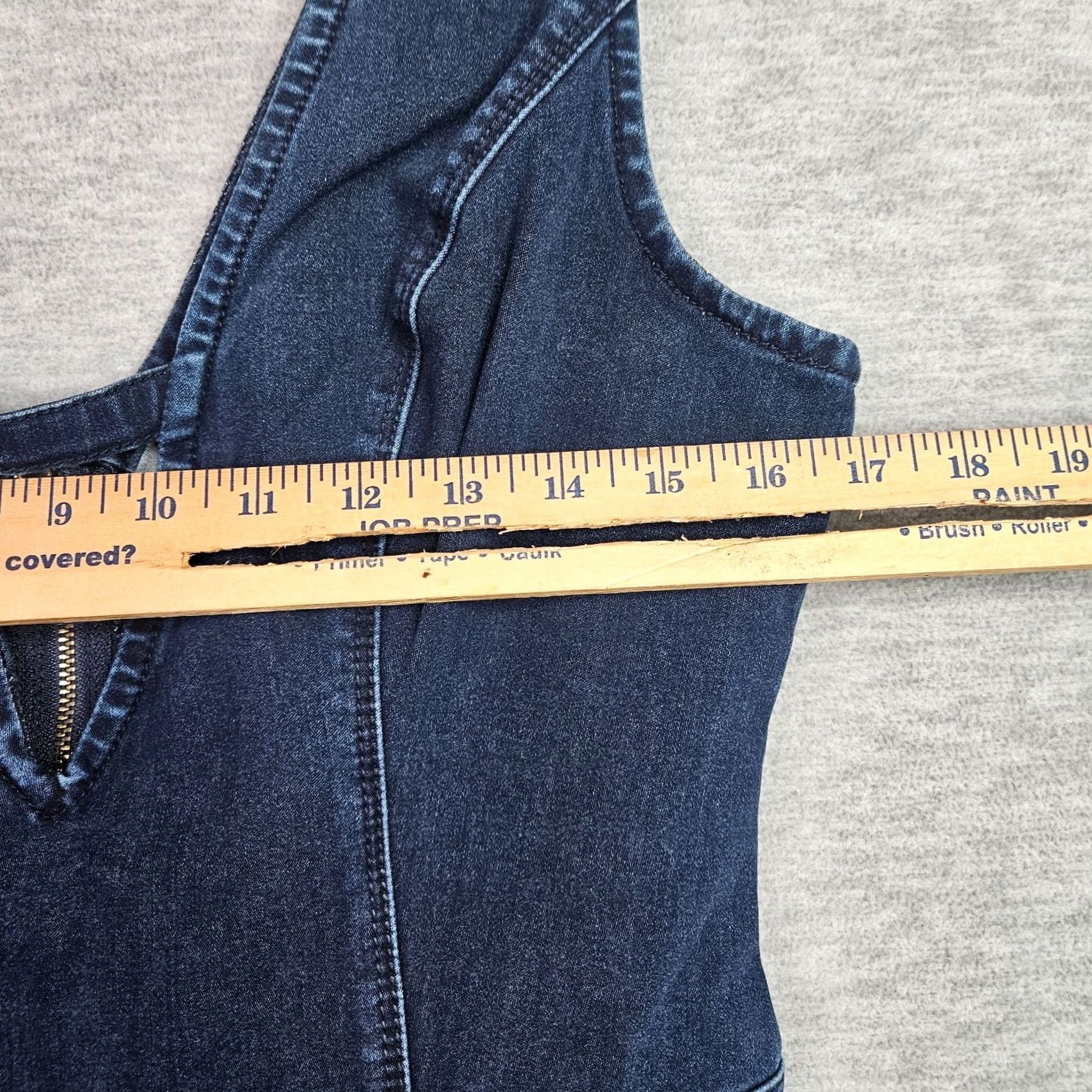 Bebe bebe Jumpsuit Denim V-Neck Half Zip Sleeveless Size 10 Blue Women's Vintage: No? Size L / US 10 / IT 46 - 3 Thumbnail