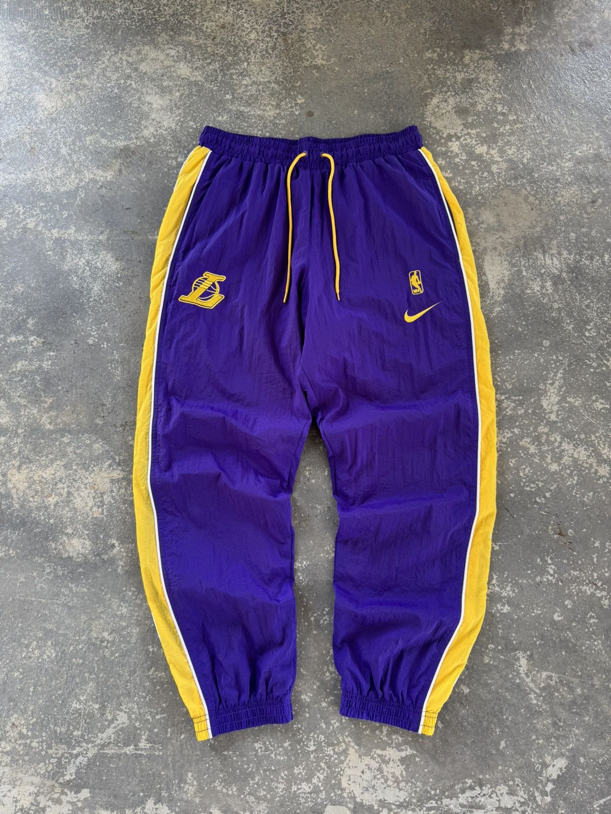 Nike Nike NBA Lakers Track Pants Size US 36 / EU 52 - 1 Thumbnail