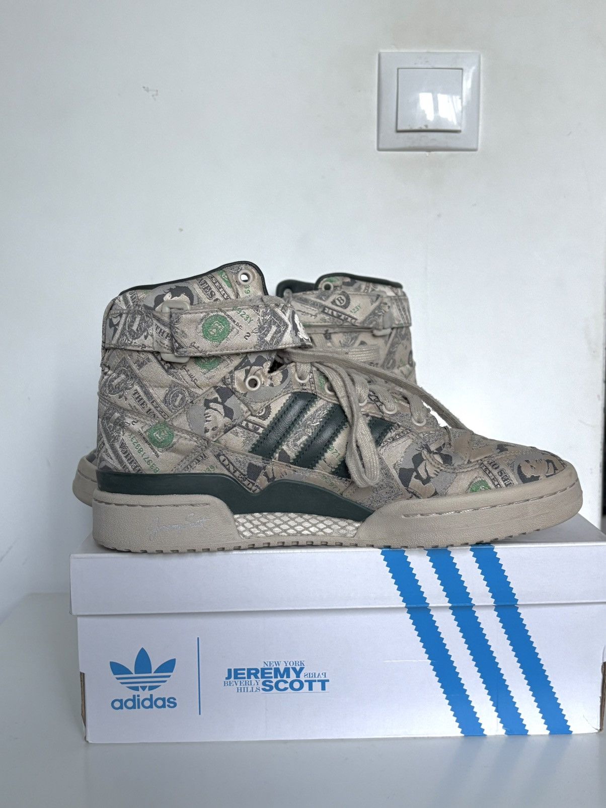 Adidas Adidas Jeremy Scott Size US 8.5 / EU 41-42 - 2 Thumbnail