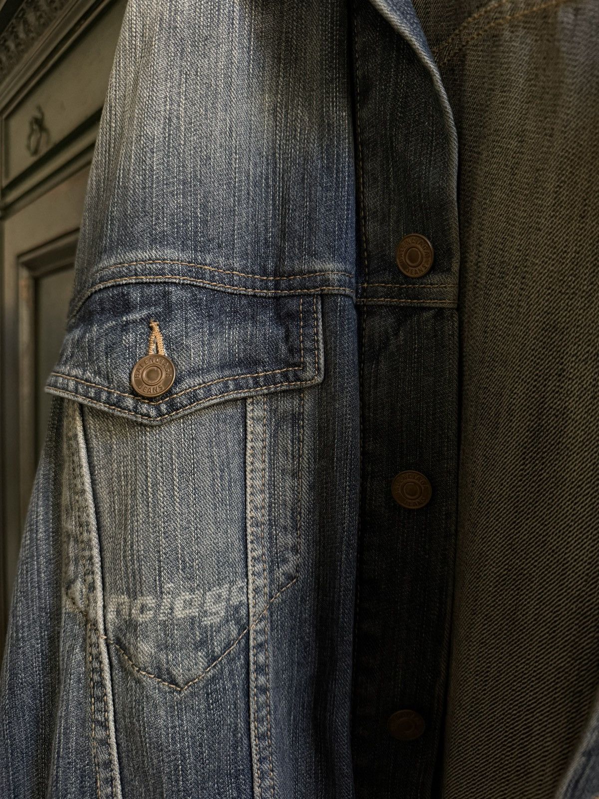 Balenciaga RARE* Unisex Balenciaga Denim Jacket Size US XL / EU 56 / 4 - 3 Thumbnail