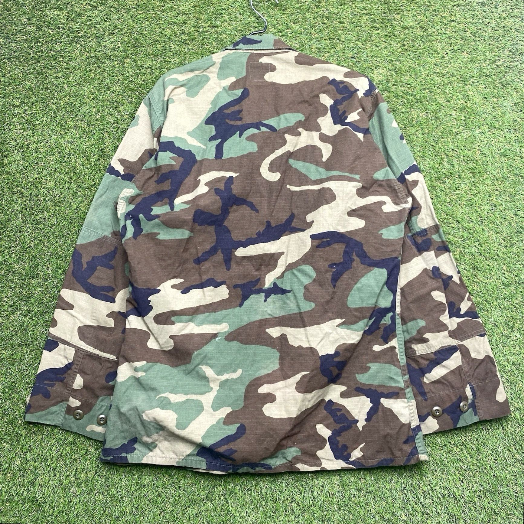 Vintage VINTAGE US Army Military Jacket Mens M Long Woodland Camouflage Button Shirt Size US M / EU 48-50 / 2 - 2 Thumbnail