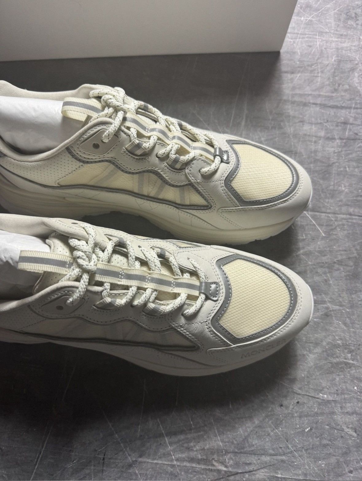Moncler Moncler Lite Runner Size US 11 / EU 44 - 6 Thumbnail