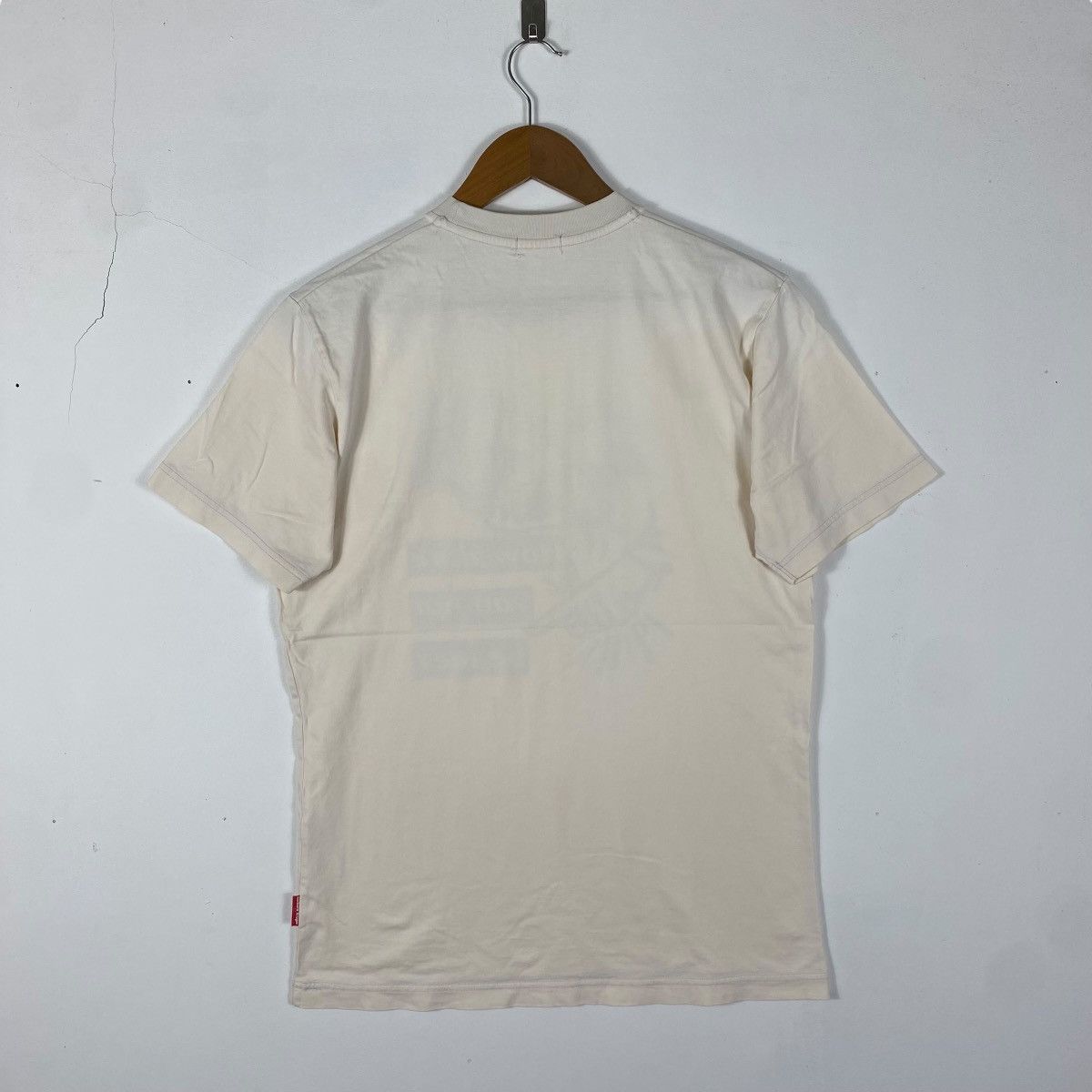 Barbara Kruger × Vintage Vintage BARBARA KRUGER How Dare You Not Be Me Tee Shirt Size US M / EU 48-50 / 2 - 4 Thumbnail