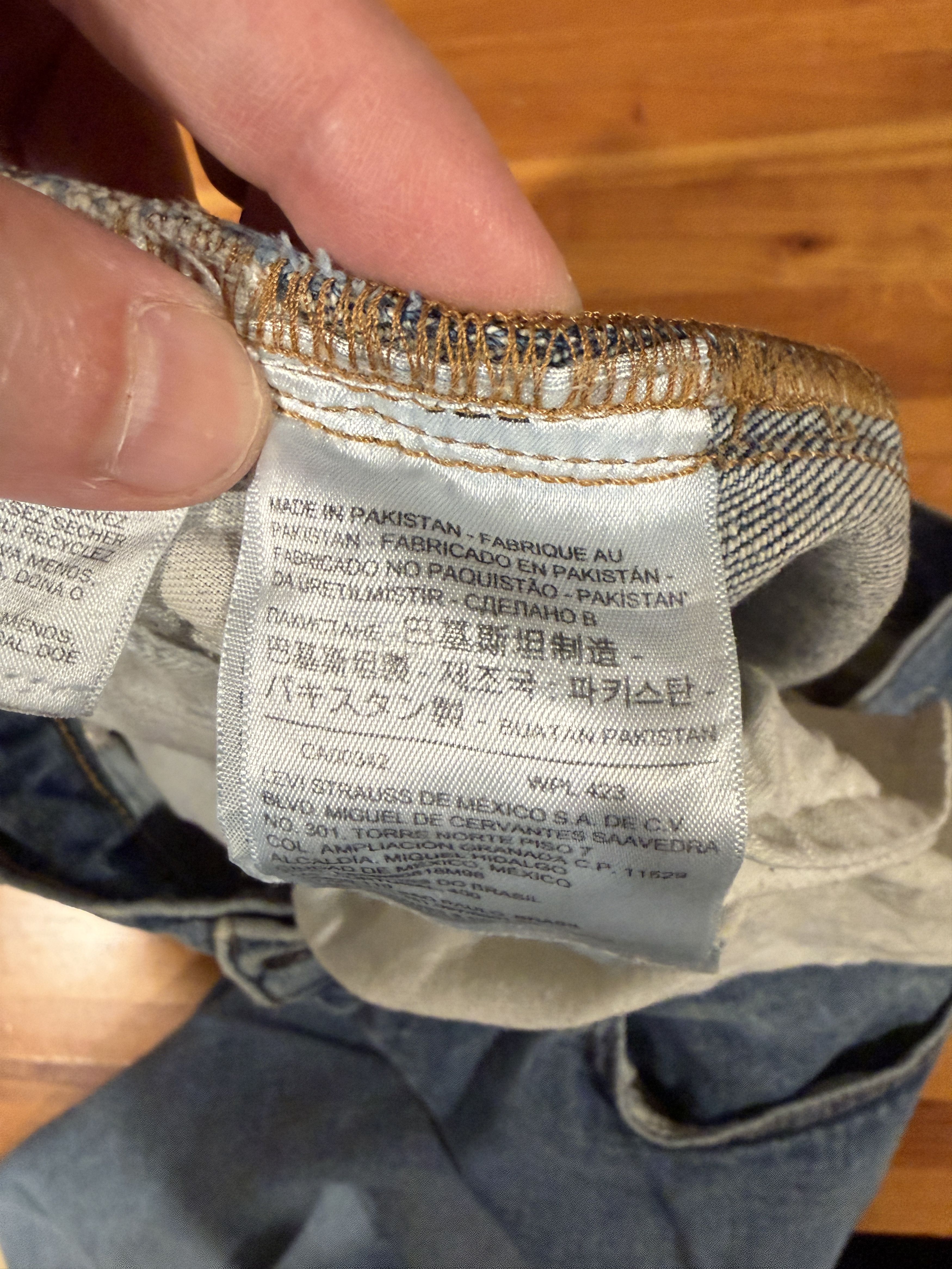 Levi's Made & Crafted Levi's Made and Crafted 502 Taper Stretch Denim Mid Wash Size US 31 - 6 Thumbnail
