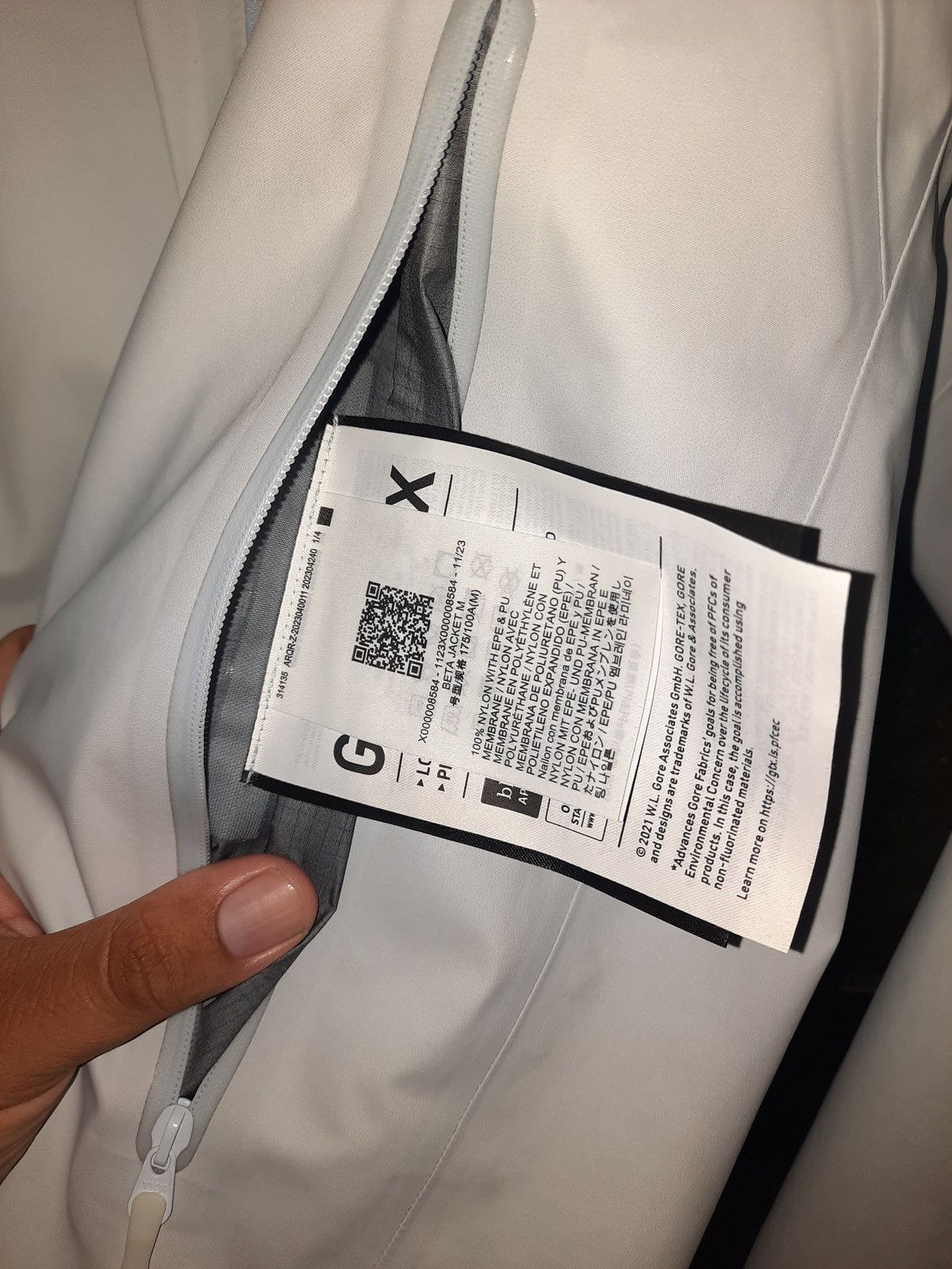 Arc'teryx Arcteryx Beta Jacket Size US M / EU 48-50 / 2 - 5 Thumbnail