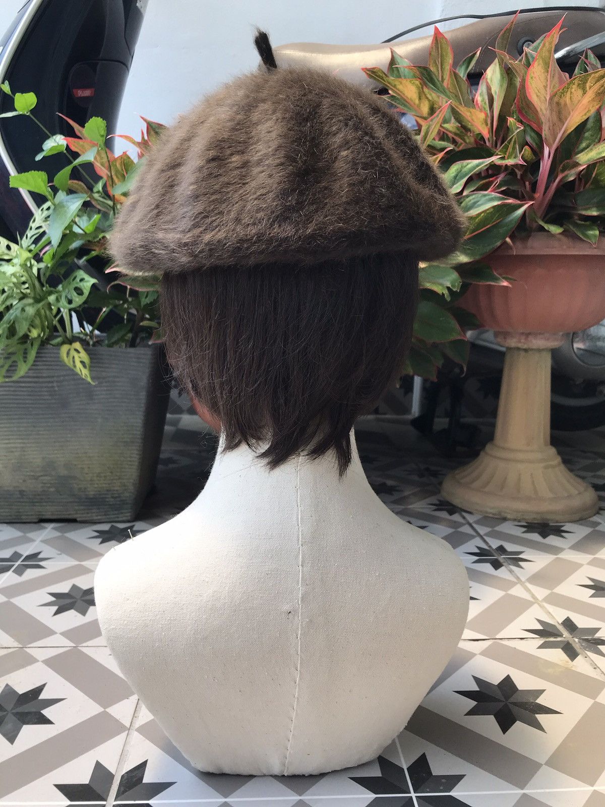 Japanese Brand RABBITS FUR HAIR BARETTA FLAT CAP NEWSBOY IVY Size ONE SIZE - 13 Thumbnail