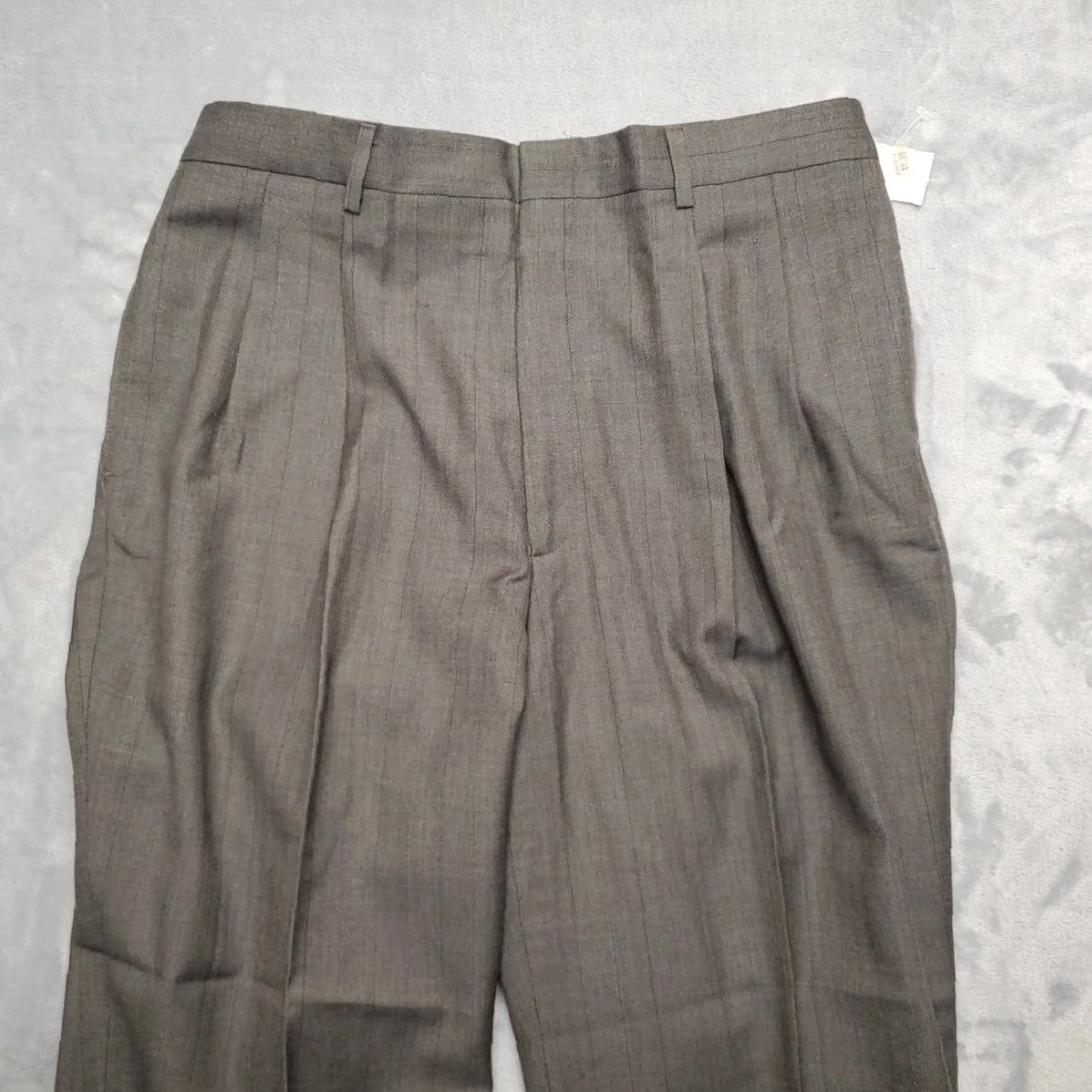 Haggar VINTAGE Haggar Pants Men 34x30 Gray Wool Blend Pleated Gentleman Fit Dress Retro Size US 34 / EU 50 - 6 Thumbnail