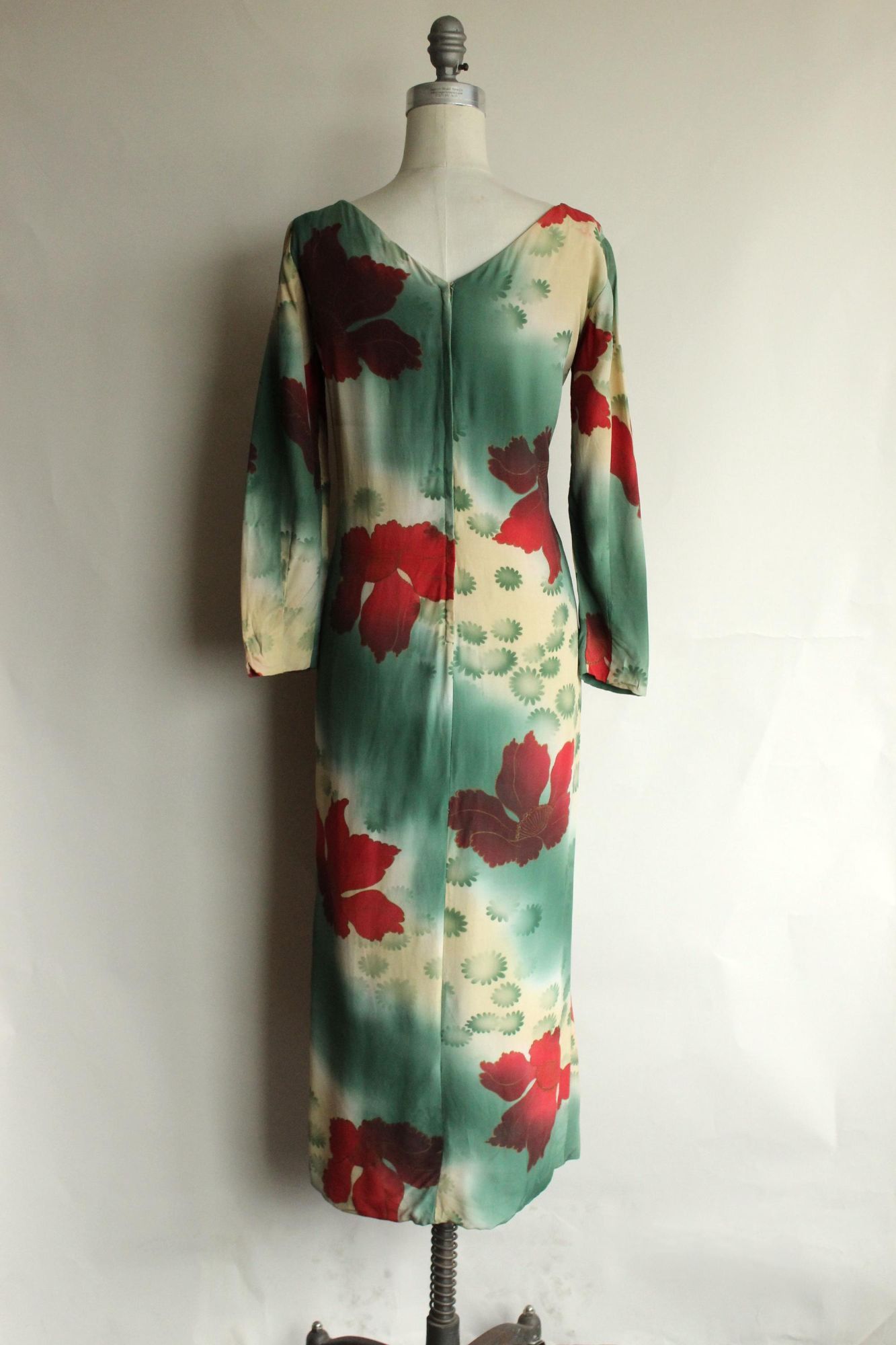 Vintage Vintage 1960s Dress, Green and Red Asian Rayon Maxidress wit Size M / US 6-8 / IT 42-44 - 10 Thumbnail