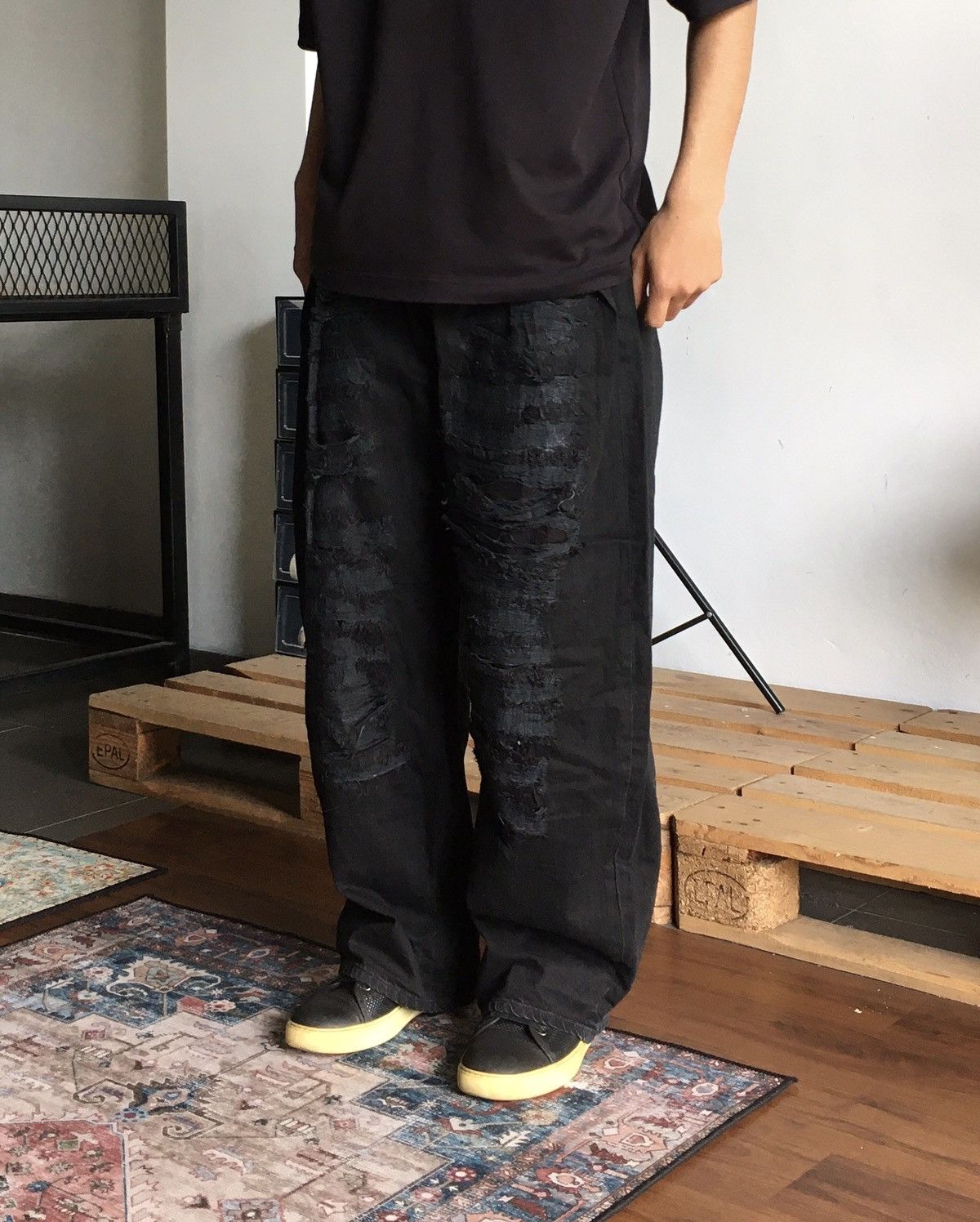 20471120 × If Six Was Nine Another Edition Destroyed thrash baggy Pants Size US 28 / EU 44 - 1 Thumbnail