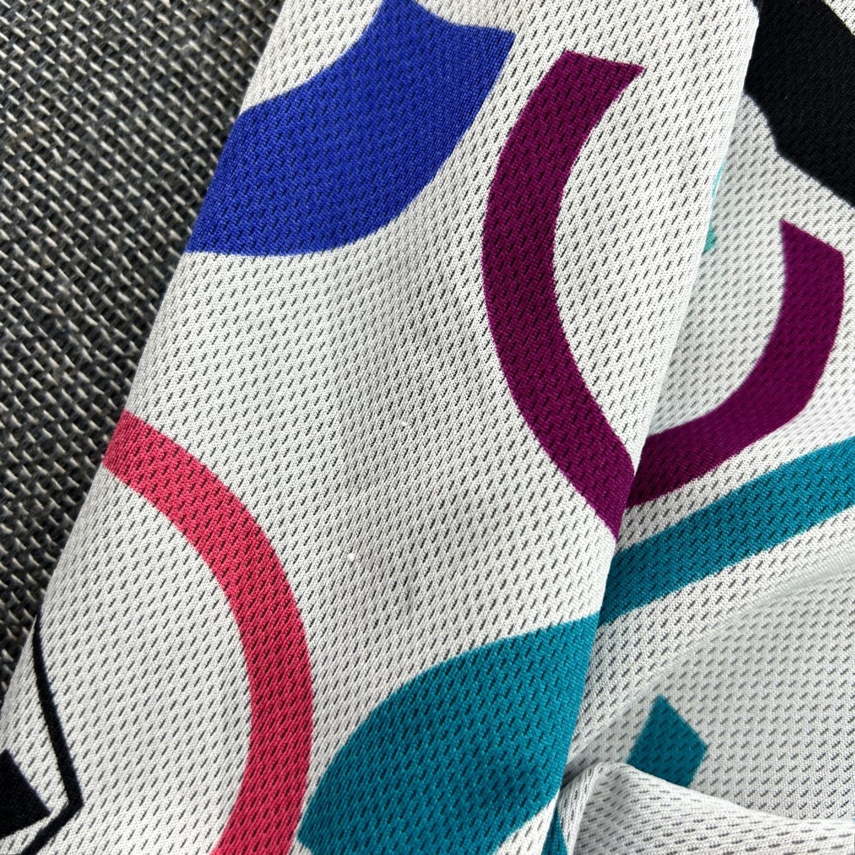 Volcom Volcom One-Piece Jumpsuit Geometric Multicolor L Regular Unisex Adults Long Sleeve Polyester V-Science Performance Dry Size 36" / US 14 / IT 50 - 3 Thumbnail
