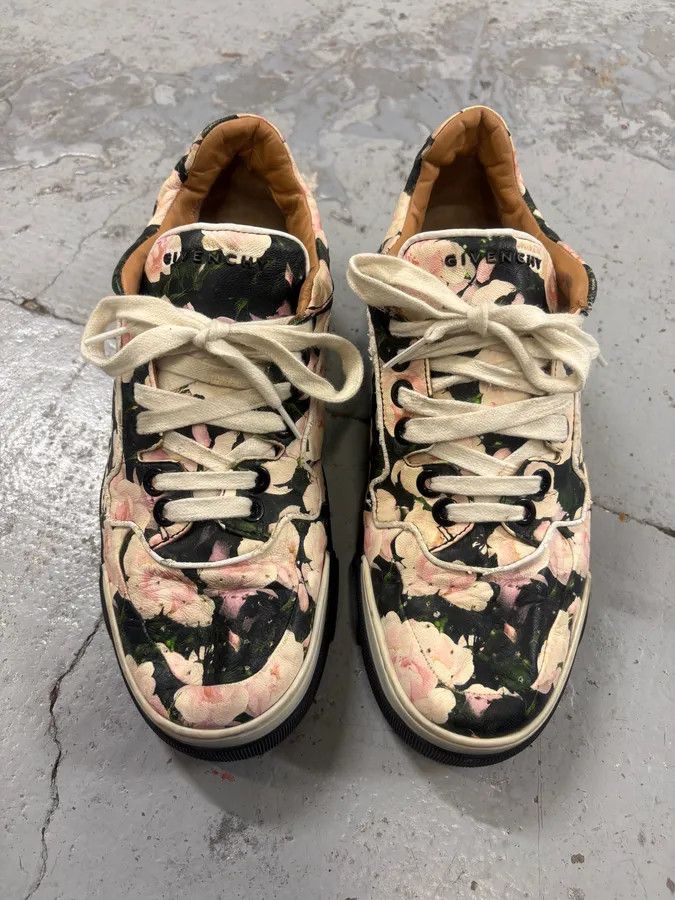 Givenchy 2010s Givenchy Tyson Floral Sneakers by Riccardo Tisci Size US 11 / EU 44 - 2 Thumbnail