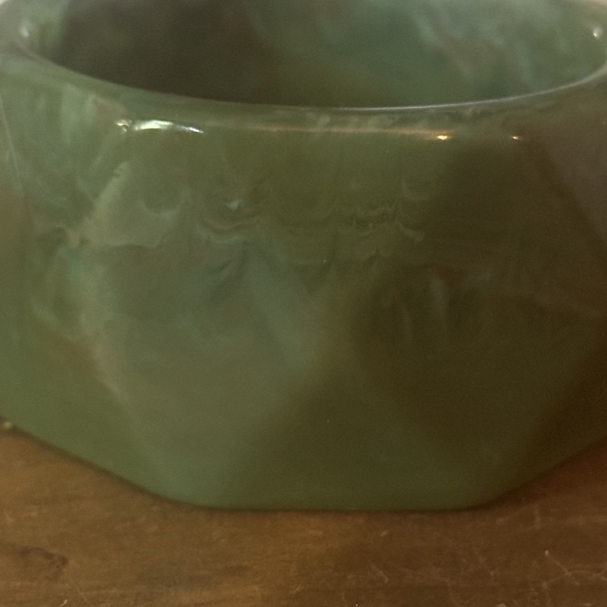 Vintage Vintage chunky faceted green marbled lucite bangle bracelet Size ONE SIZE - 3 Thumbnail