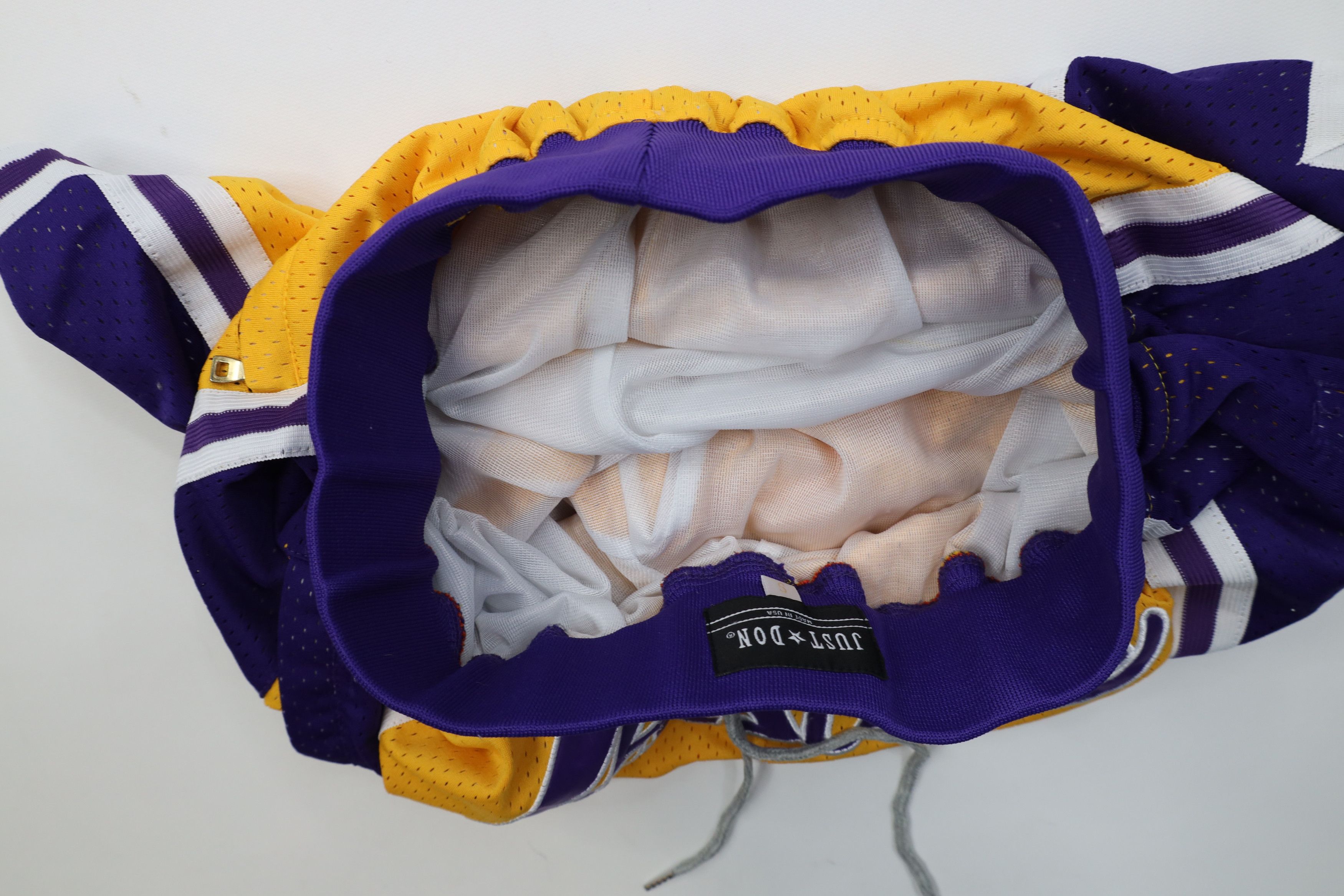 Just Don Just Don 1996/1997 Los Angeles Lakers Basketball Shorts USA Size US 30 / EU 46 - 9 Thumbnail