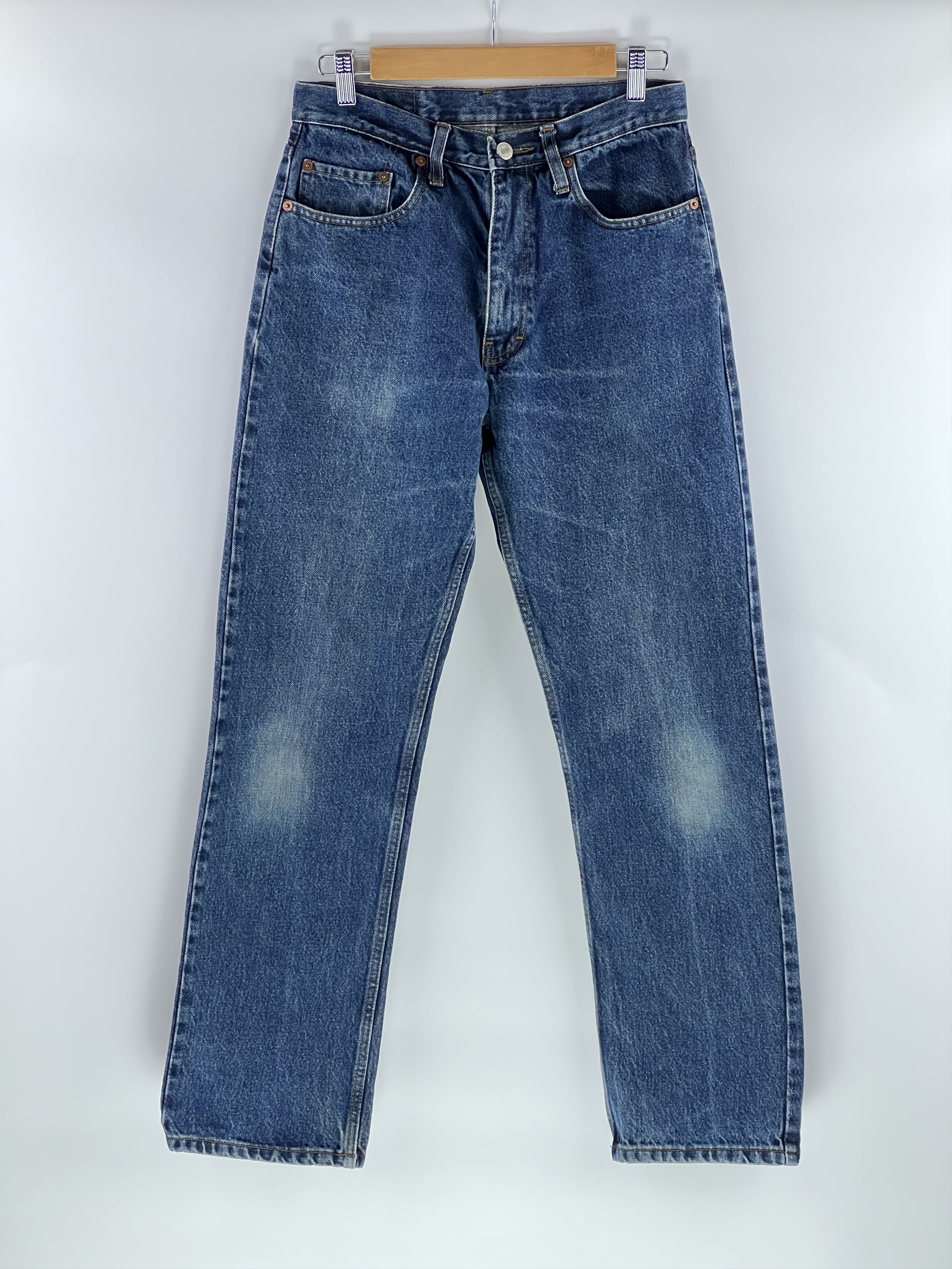 Levi's Vintage Clothing 90s VTG Levis 505 Men's Blue Distressed Jeans Size 32x32 Size US 32 / EU 48 - 1 Thumbnail