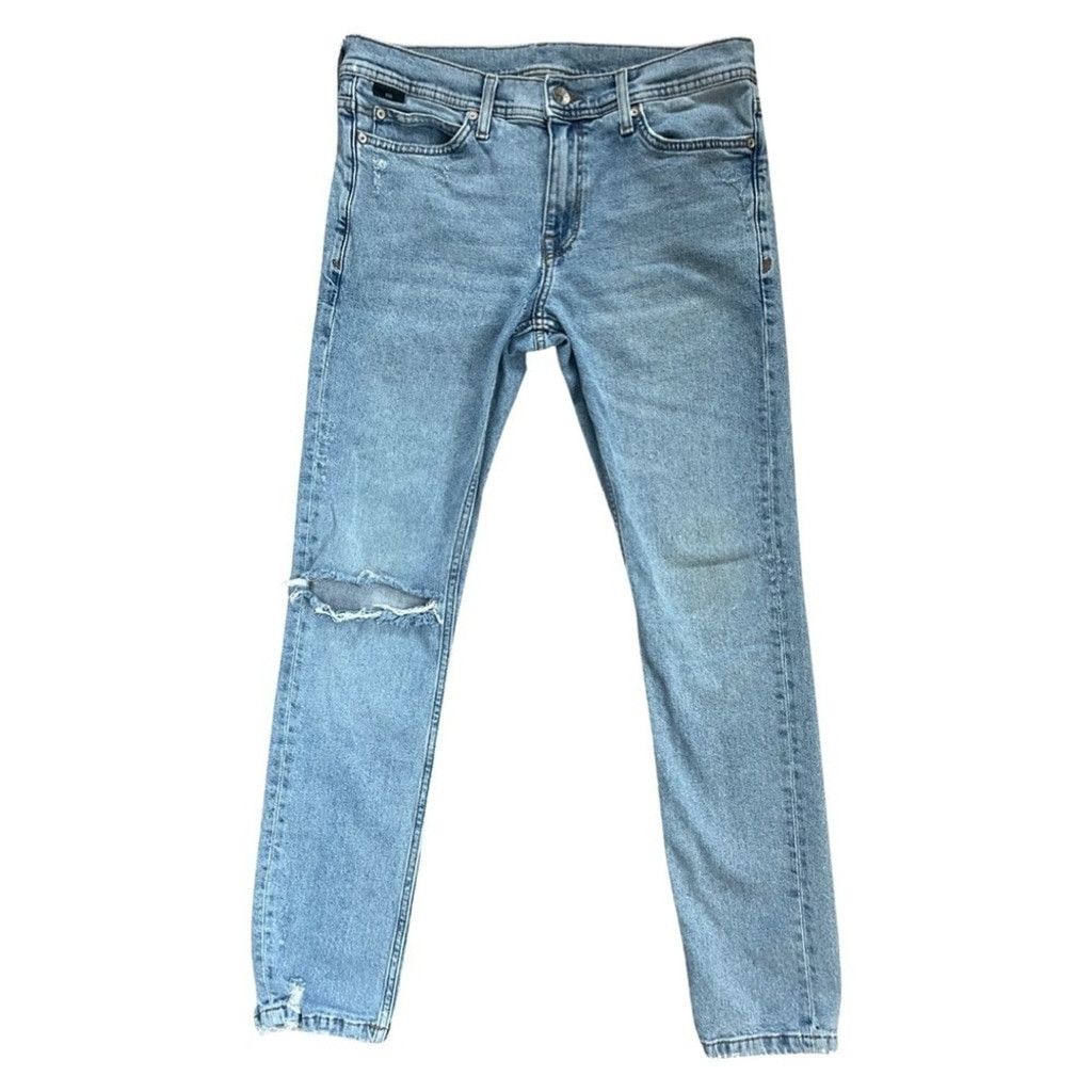 Bdg BDG Jeans Light-wash Blue Distressed Women’s Size 30. Size 30" / US 8 / IT 44 - 1 Thumbnail