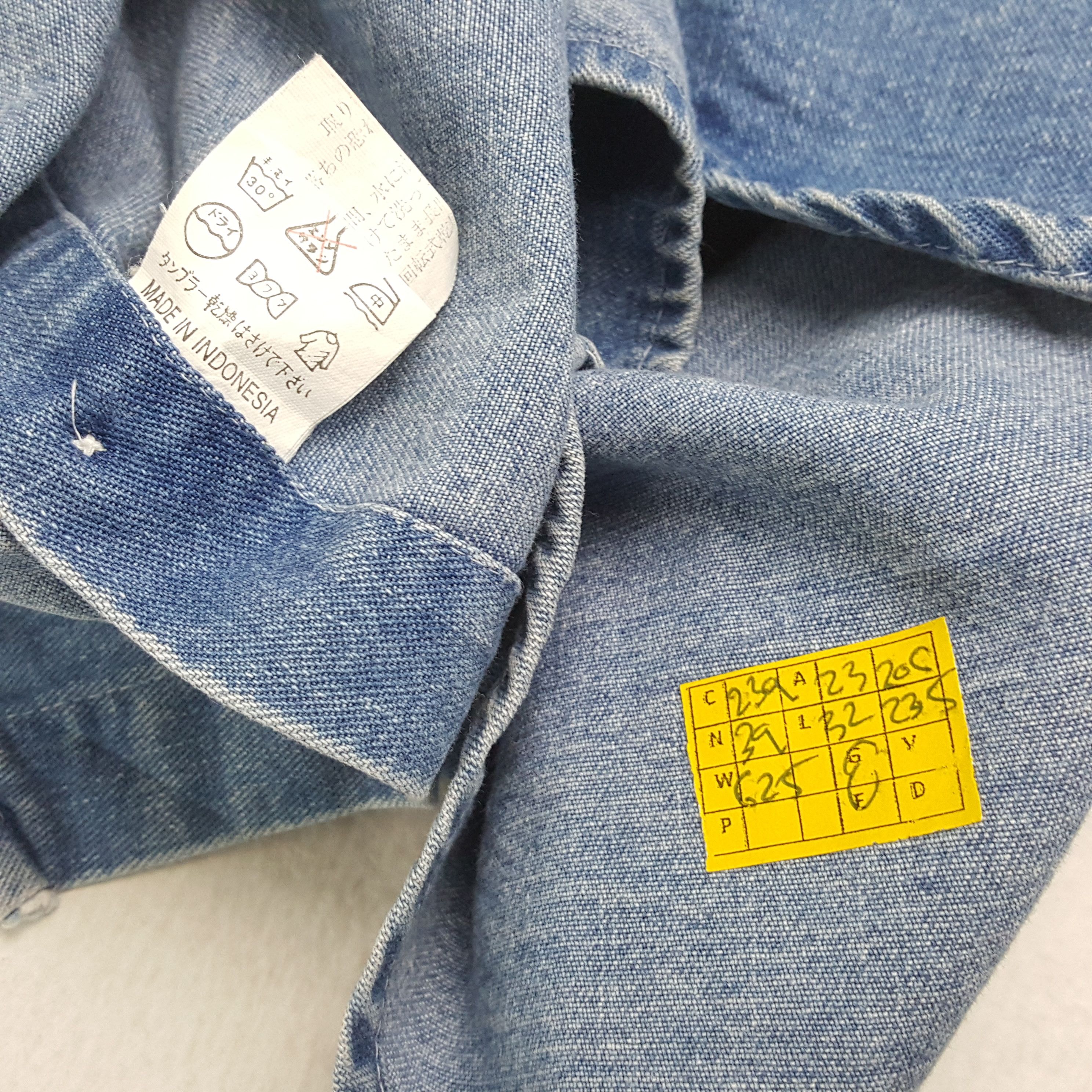Polo Ralph Lauren × Vintage Vintage POLO by RALPH LAUREN Small Pony Design Denim Shirts Size US L / EU 52-54 / 3 - 6 Thumbnail