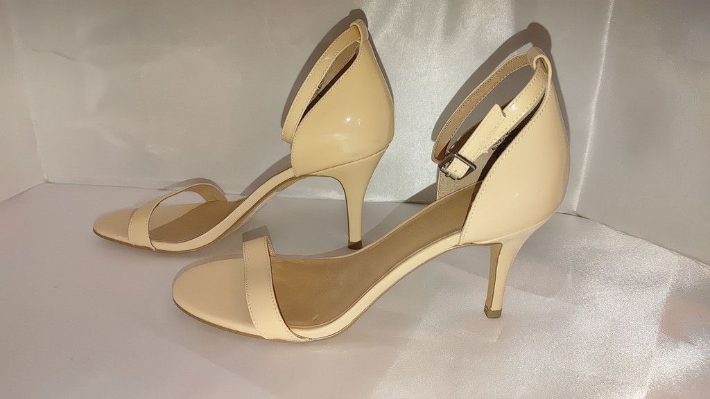 Halo Halogen Patent Leather Heels Size 8.5M Size US 8.5 / IT 38.5 - 2 Thumbnail
