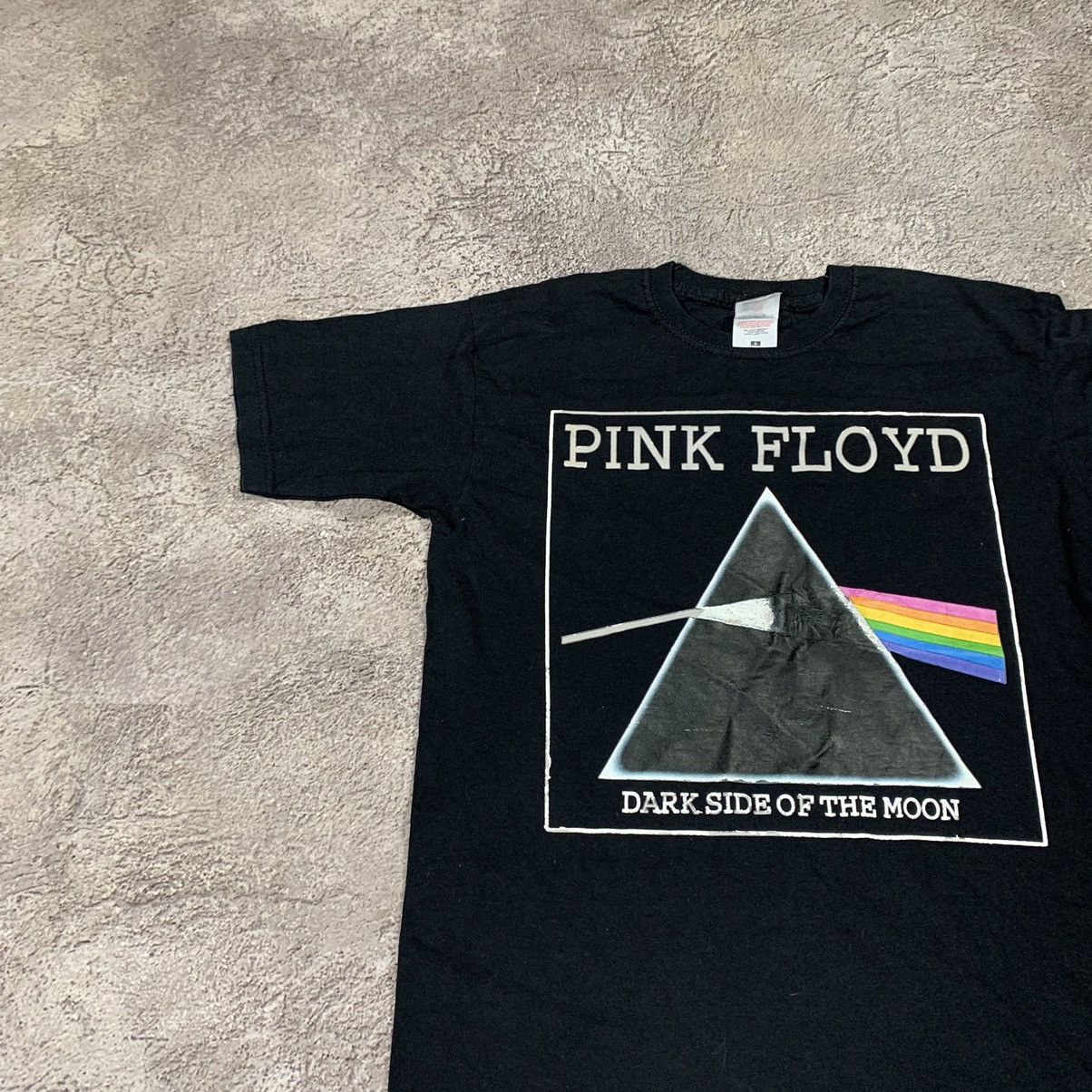 Vintage Vintage 90s Pink Floyd Band Tee Graphic Tee Grunge Worn In S Size US S / EU 44-46 / 1 - 4 Thumbnail
