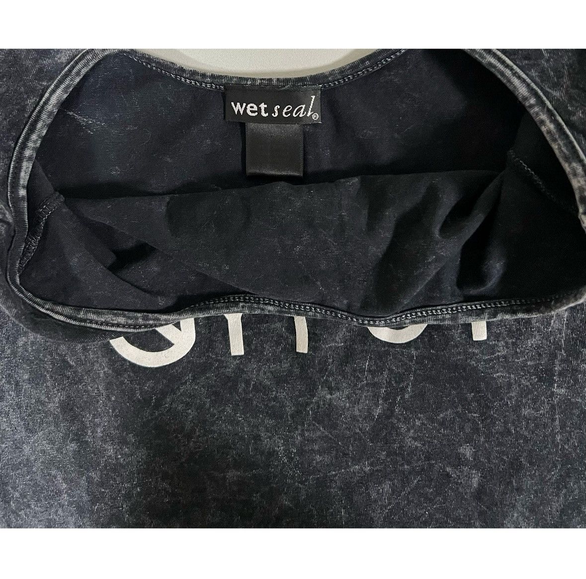 Japanese Brand Wet Seal Acid-Wash ‘Sun Gypsy’ T-Shirt Crop Top Tee Size S ✨ Size S / US 4 / IT 40 - 4 Thumbnail