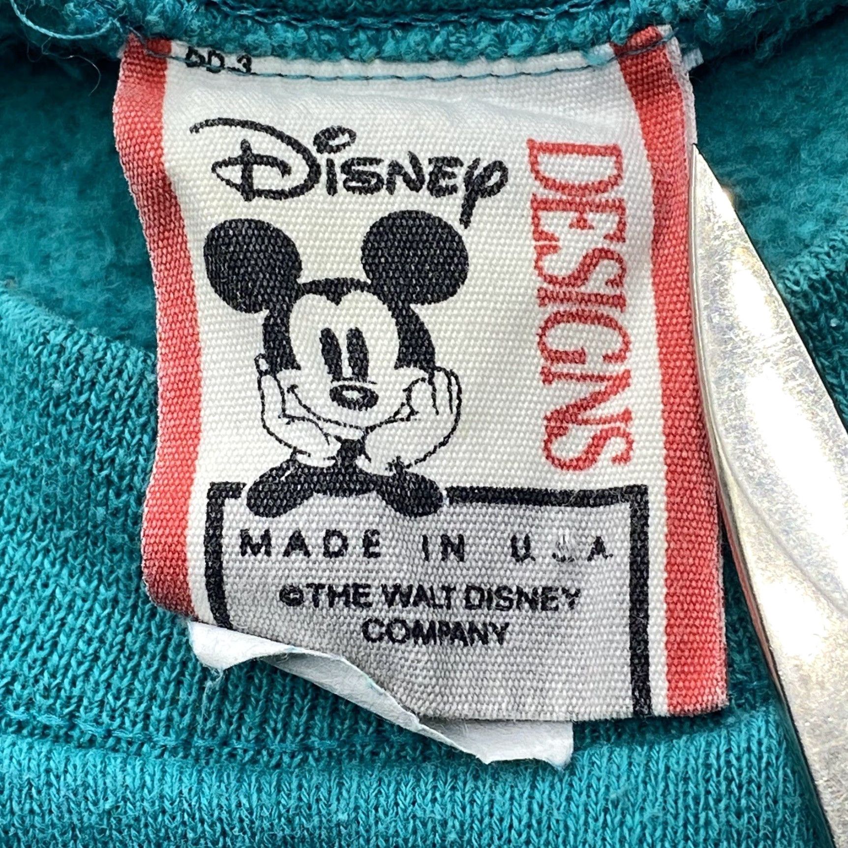 Disney VINTAGE Disney Designs Sweatshirt 2XL Unisex Adults Embroidered Mickey Green USA Made 90s RARE Size US XXL / EU 58 / 5 - 2 Thumbnail