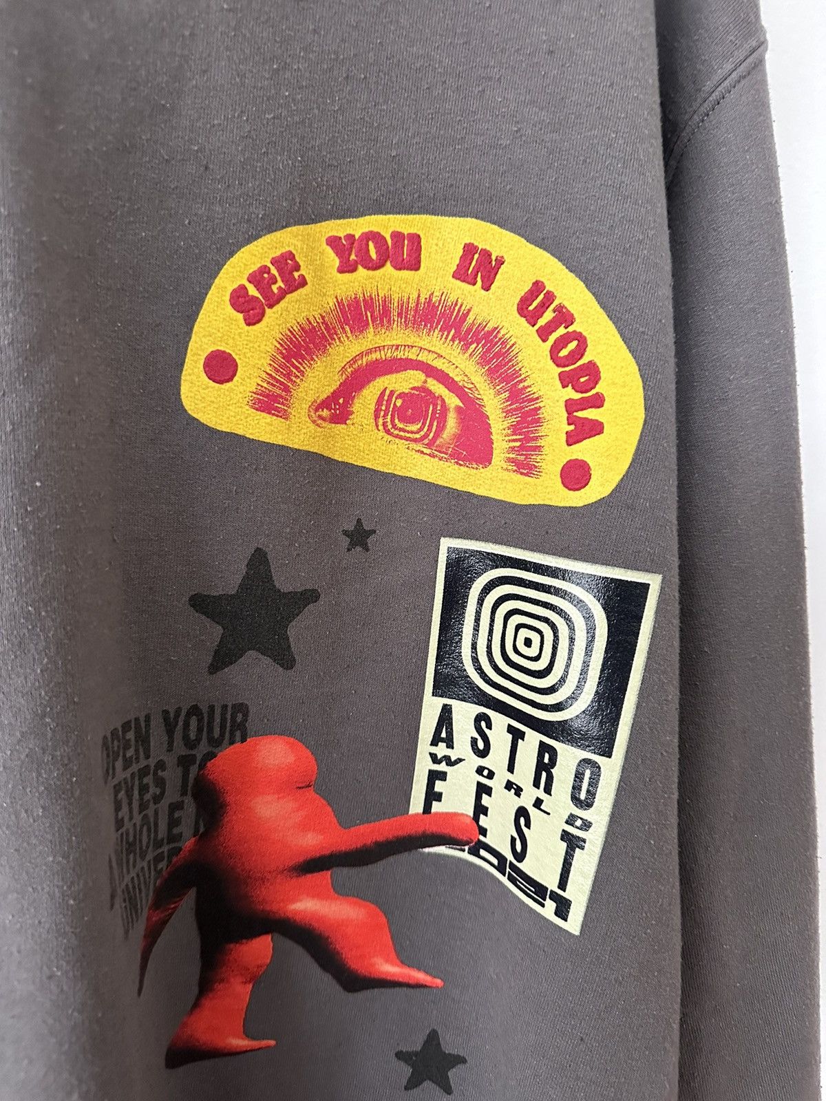 Travis Scott Travis scott Astrofest 2021 Grey Crewneck Size US S / EU 44-46 / 1 - 3 Thumbnail