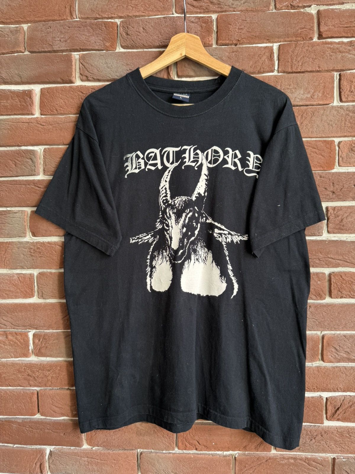 Band Tees Rare Bathory Vintage 00s Band Black Metal T-Shirt Goth Hype Size US L / EU 52-54 / 3 - 1 Thumbnail