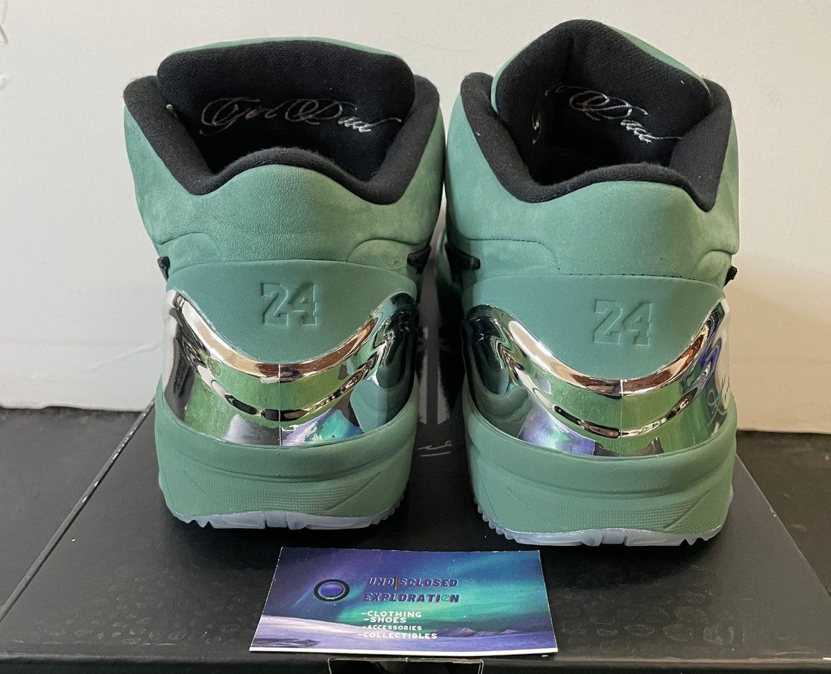 Nike Nike Kobe 4 IV girl dad Size US 15 / EU 48 - 5 Thumbnail