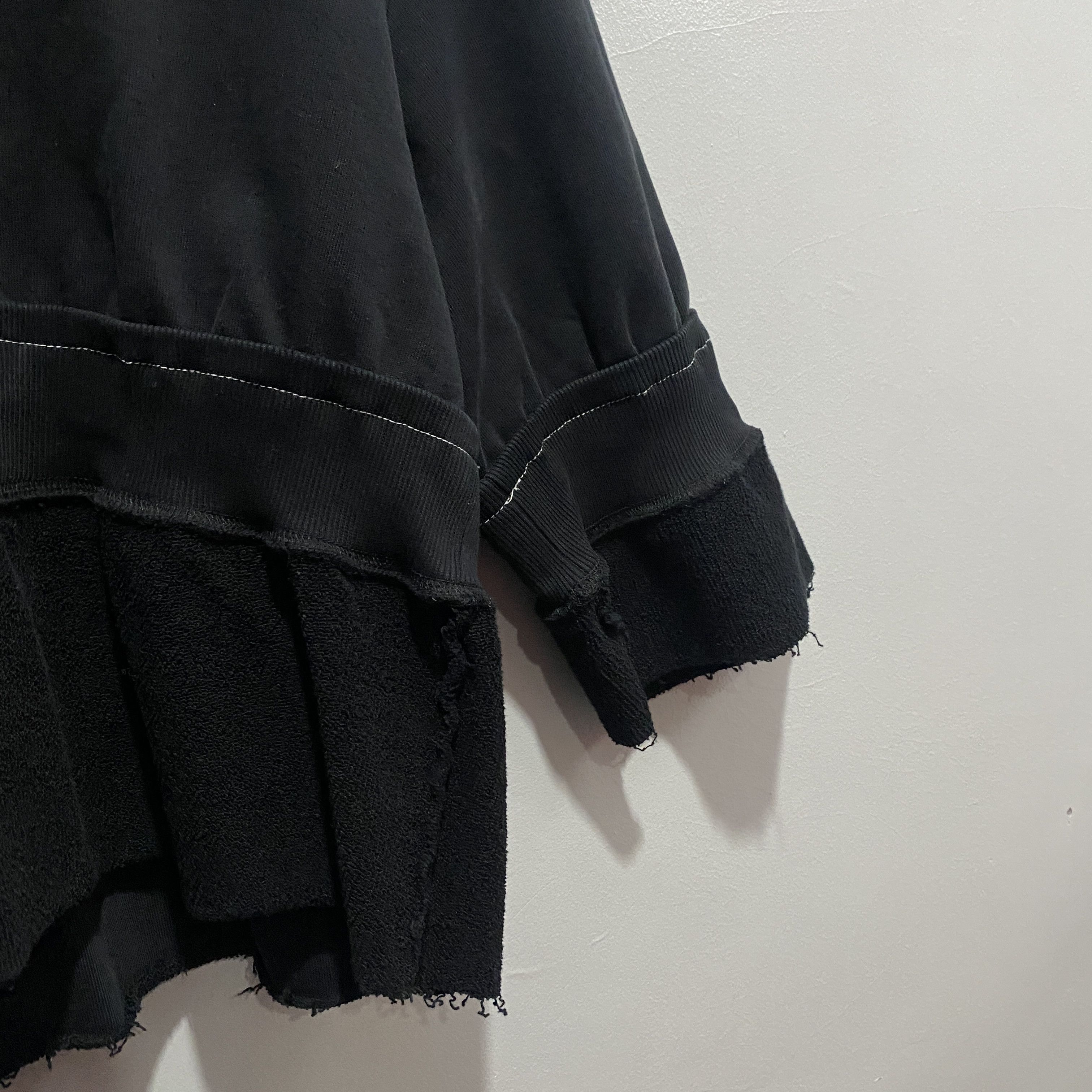 Maison Margiela Maison Margiela MM6 Deconstructed Sweater S/M Size XS / US 0-2 / IT 36-38 - 4 Thumbnail