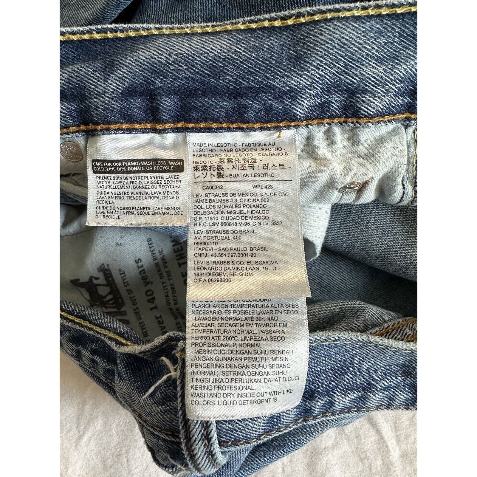 Levi's Levis 505 Blue Jeans 36x30 Straight Leg retro Normcore Size US 36 / EU 52 - 11 Thumbnail