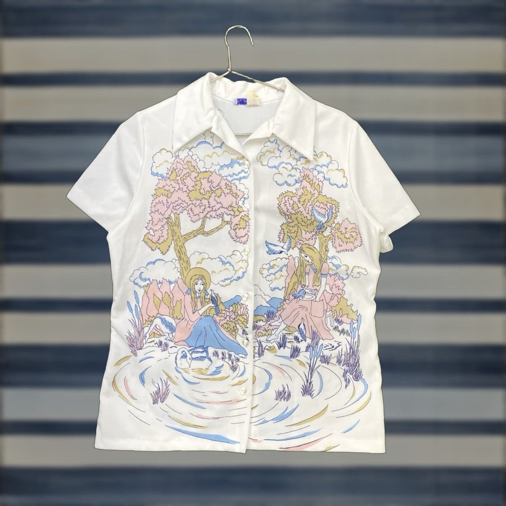 Levi's VINTAGE Levi's Shirt M Womens Ivory 1970s Polyester Silky Disco Geisha Baggy Loose Top Shirt Look: Disco Size M / US 6-8 / IT 42-44 - 1 Thumbnail
