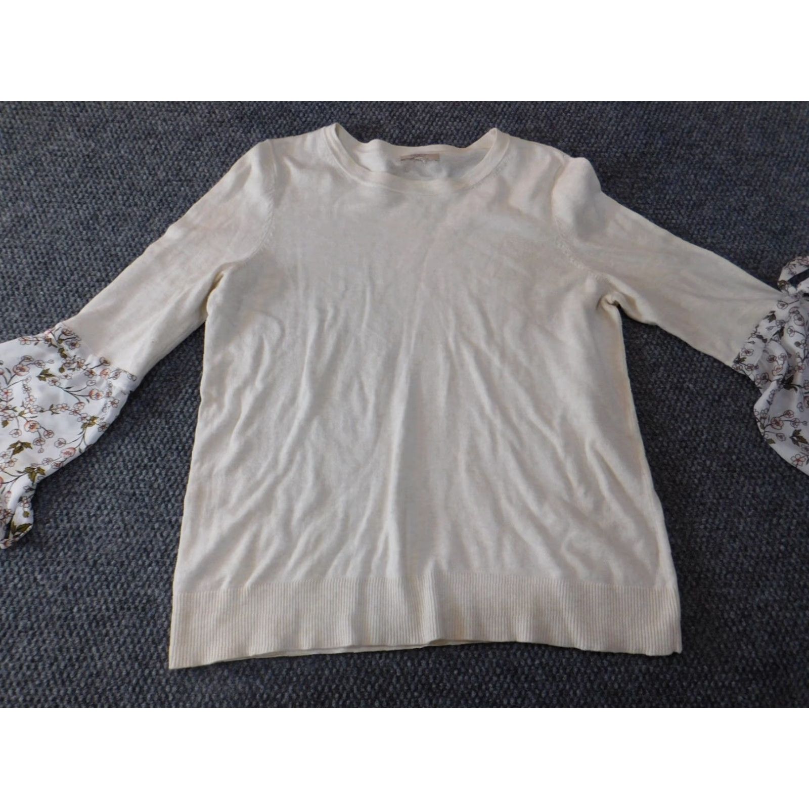 Loft VINTAGE not - LOFT Beige Knit Pullover Bell Sleeve Crew Neck Sweater - Womens Petite Regular Size PL Long Sleeve Machine Washable Size L / US 10 / IT 46 - 2 Thumbnail