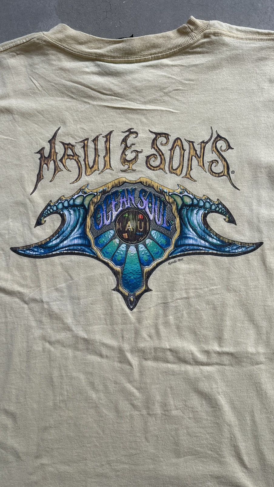 Maui and Sons VINTAGE 1997 MAUI & SONS CRAZY GRAPHIC TEE Size US M / EU 48-50 / 2 - 7 Thumbnail