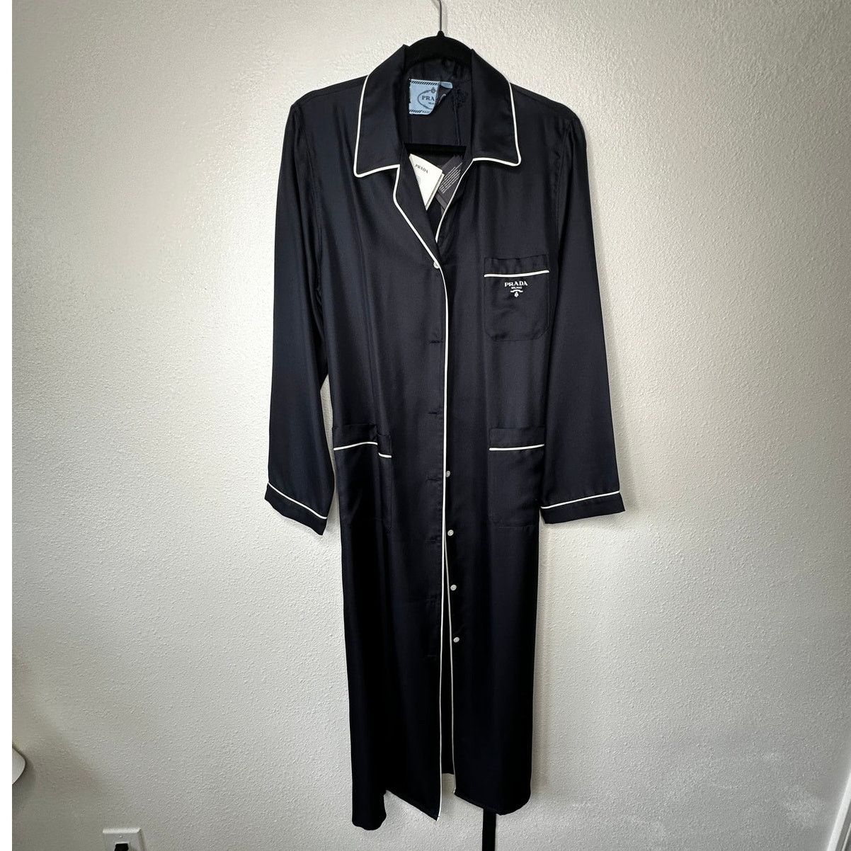 Prada NWT Prada Bleu Black Twill White Trim Belted Robe 44 / M Size ONE SIZE - 5 Thumbnail