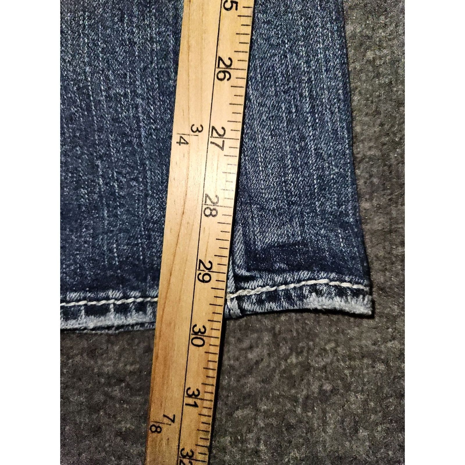 Silver Jeans Co. VINTAGE Silver Jeans Bootcut Jeans Women's 29/32 Blue Embroidered Logo Low Rise 30 Inseam Belted Buttons Pockets Size 29" - 5 Thumbnail