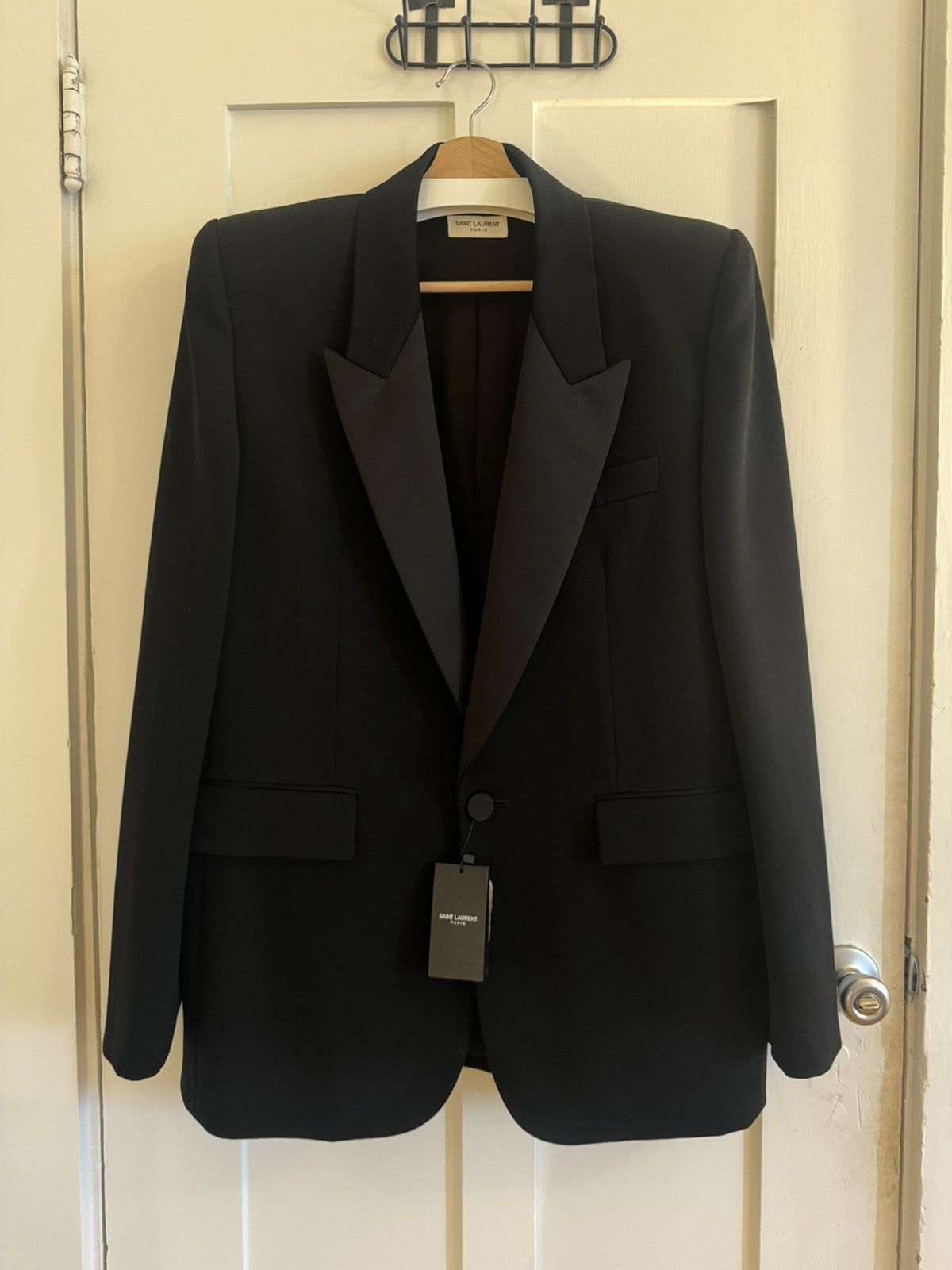 Saint Laurent Paris Saint Laurent FW23 Tuxedo Jacket in GRAIN DE POURDRE Size 50S - 2 Thumbnail
