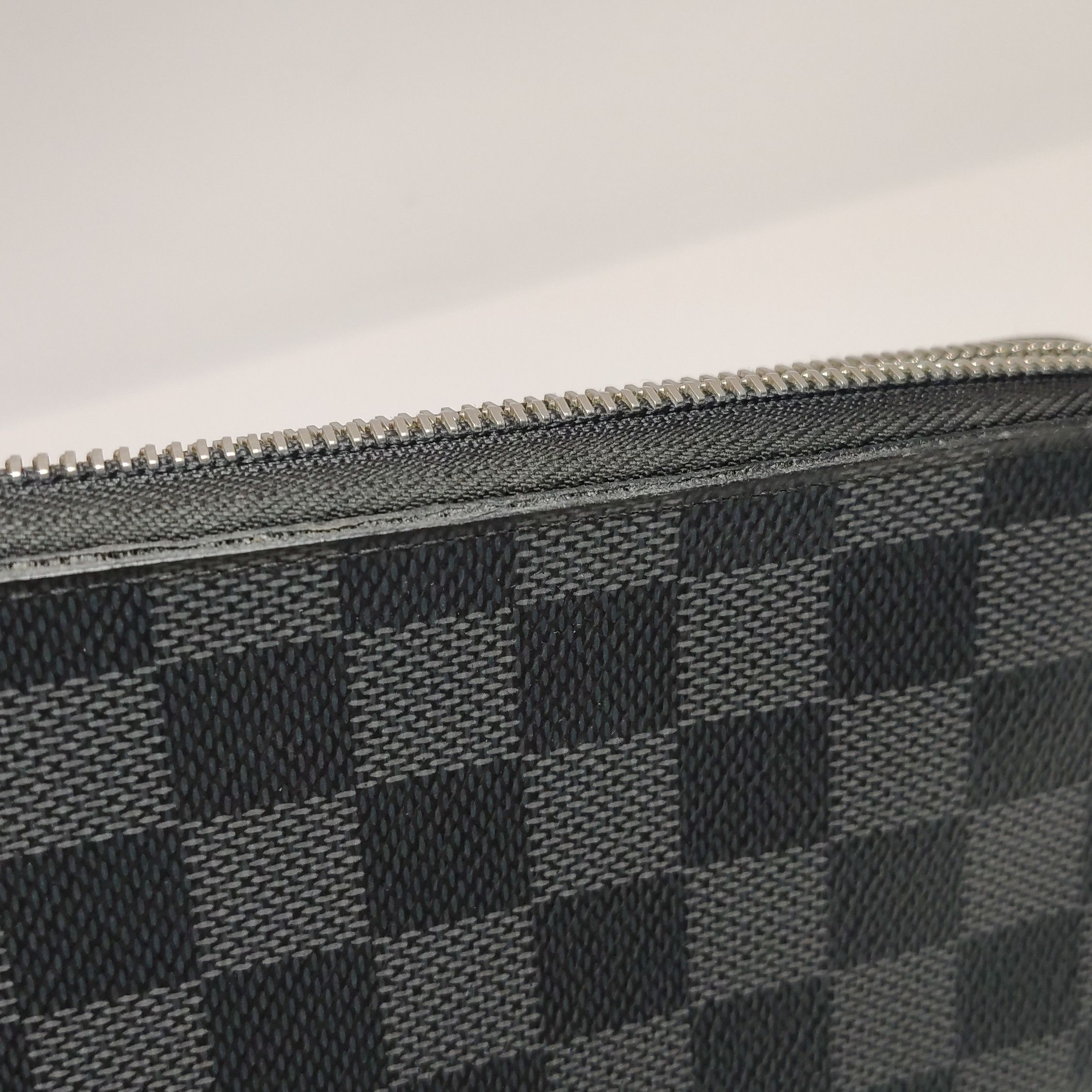 Louis Vuitton Louis Vuitton (LV) Zippy Checkerboard Zip Around Wallet -y2 Size ONE SIZE - 9 Thumbnail