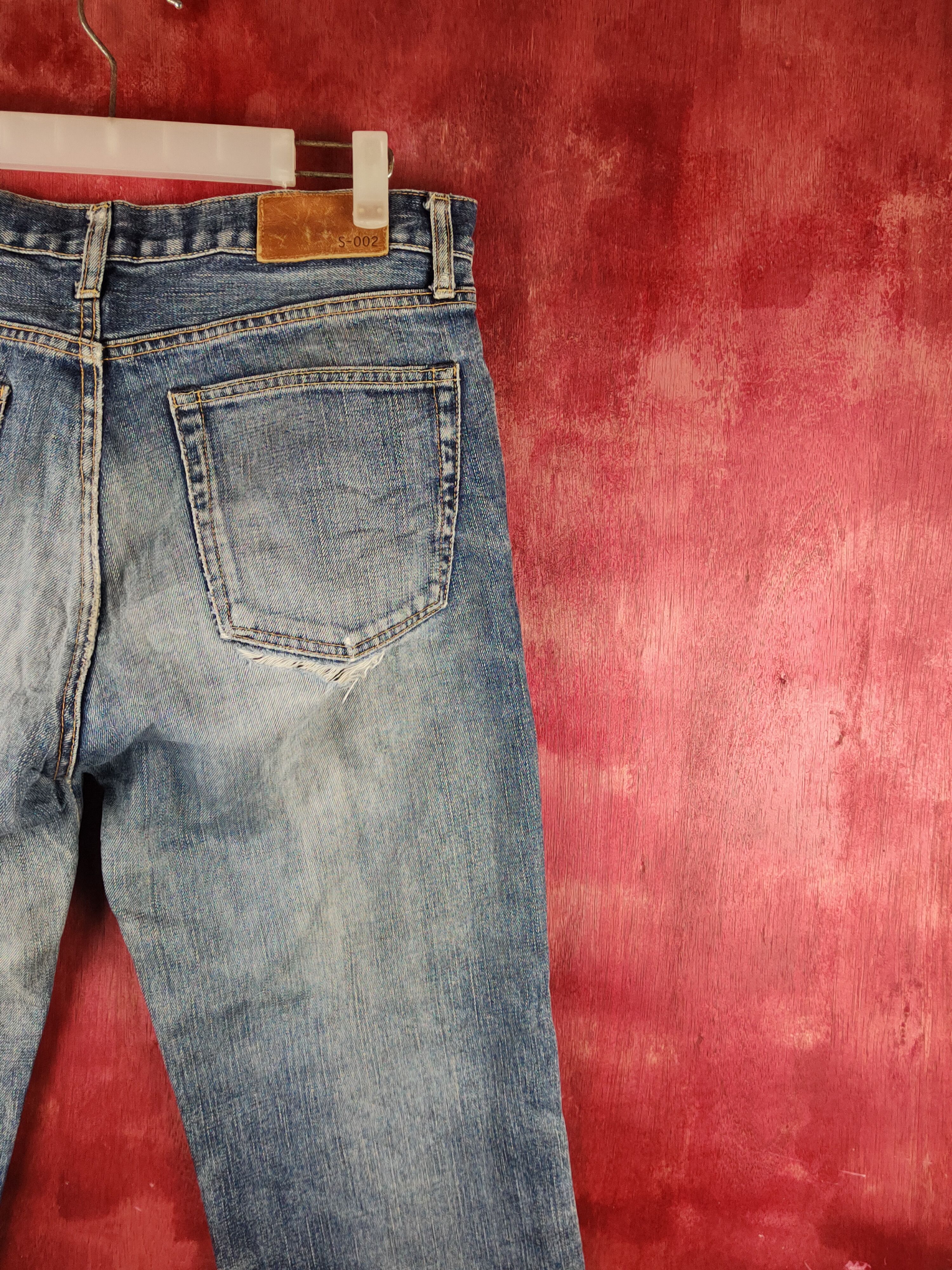 Japanese Brand Uniqlo Blue Faded Distressed Ripped Jeans #S2331 Size US 32 / EU 48 - 11 Thumbnail