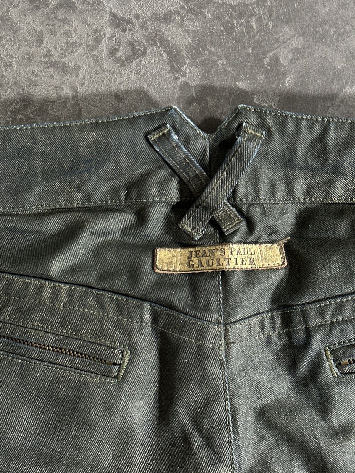 Jean Paul Gaultier Jean Paul Gaultier Waxed Shorts grey greenish Size US 28 / EU 44 - 8 Thumbnail
