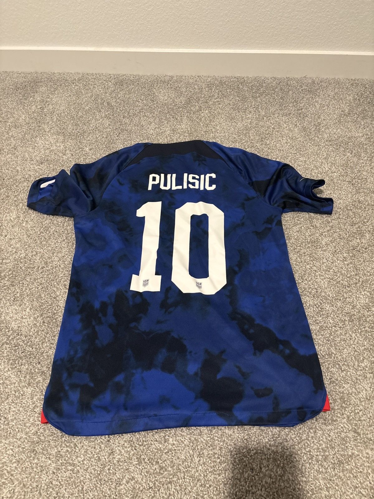 Nike 2022 USA Mens World Cup Jersey Size US M / EU 48-50 / 2 - 2 Thumbnail