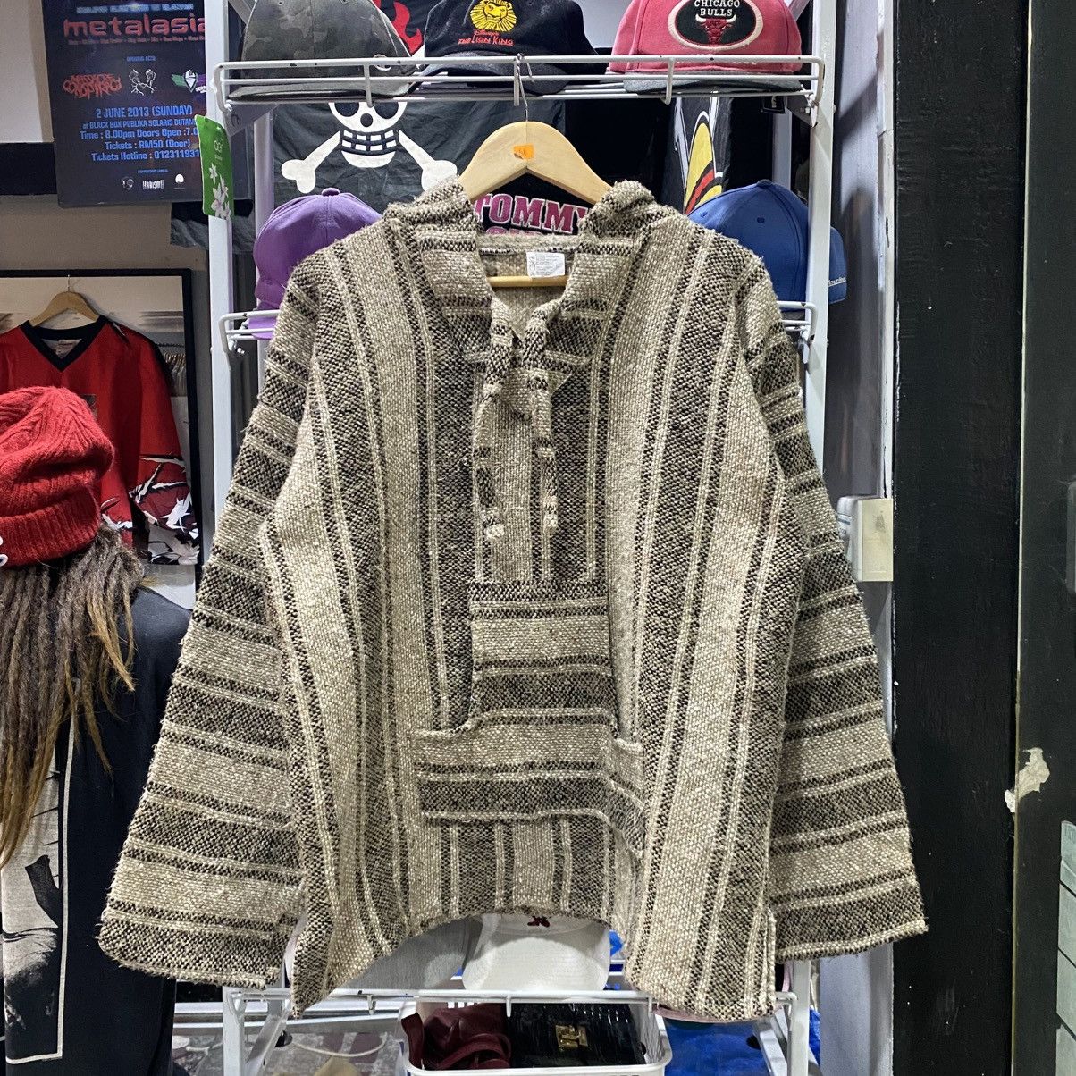 Vintage Vintage Baja Hoodie Drug Rug Blanket Hoodie Surf 80s 90s Size US L / EU 52-54 / 3 - 1 Thumbnail