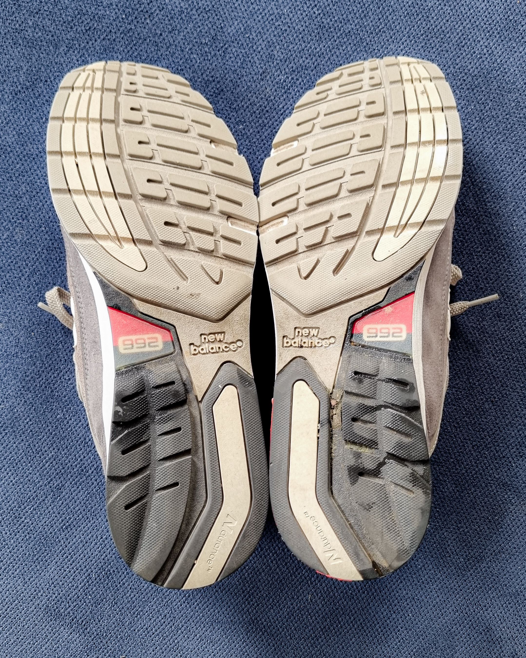 New Balance New Balance M992AG - gray Size US 12 / EU 45 - 3 Thumbnail
