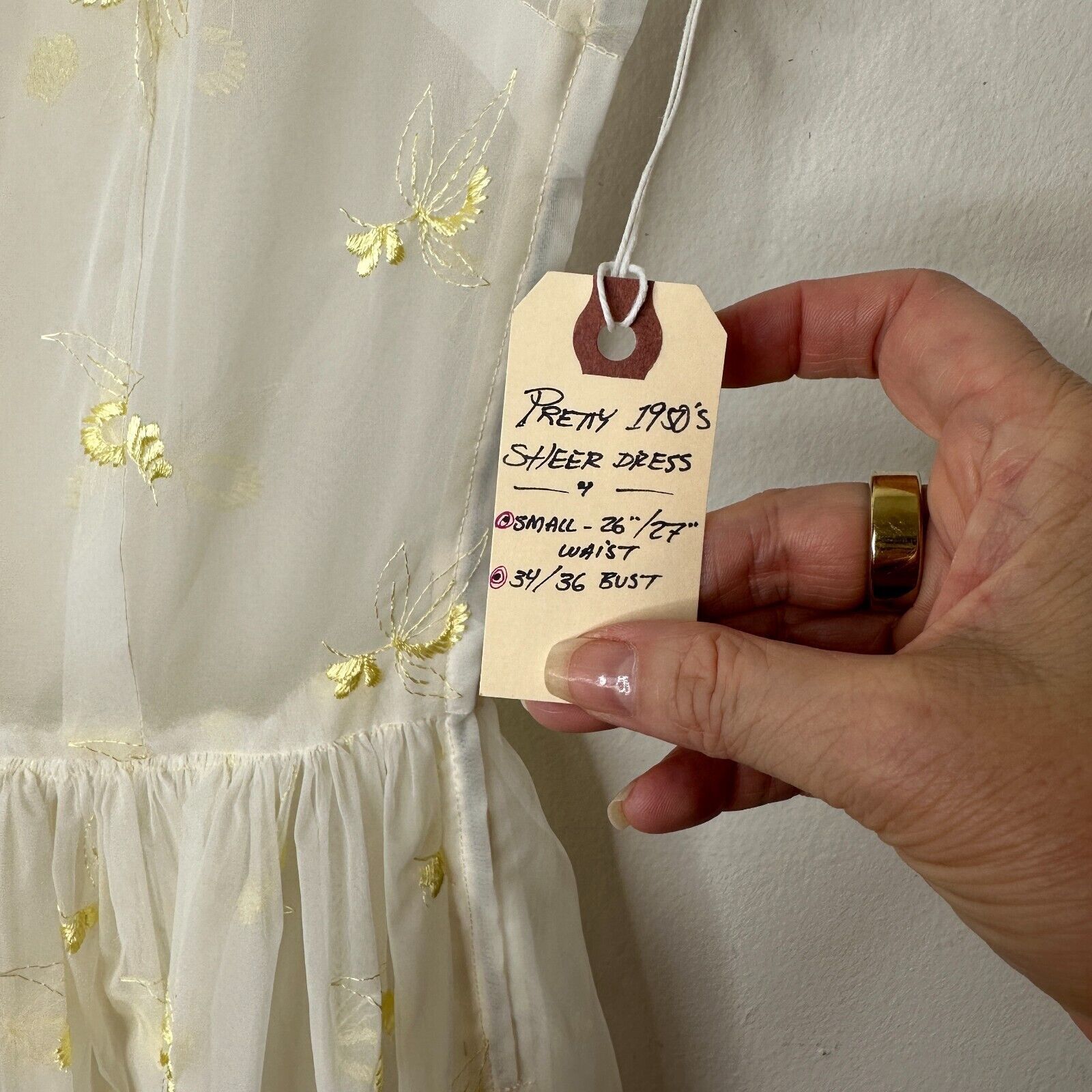 Vintage VINTAGE 50s Pale Yellow Floral Embroidered Sleeveless Dress Size S / US 4 / IT 40 - 7 Thumbnail