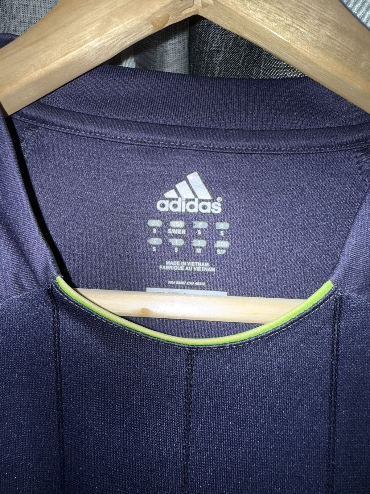 Adidas Real Madrid jersey Size US S / EU 44-46 / 1 - 3 Thumbnail