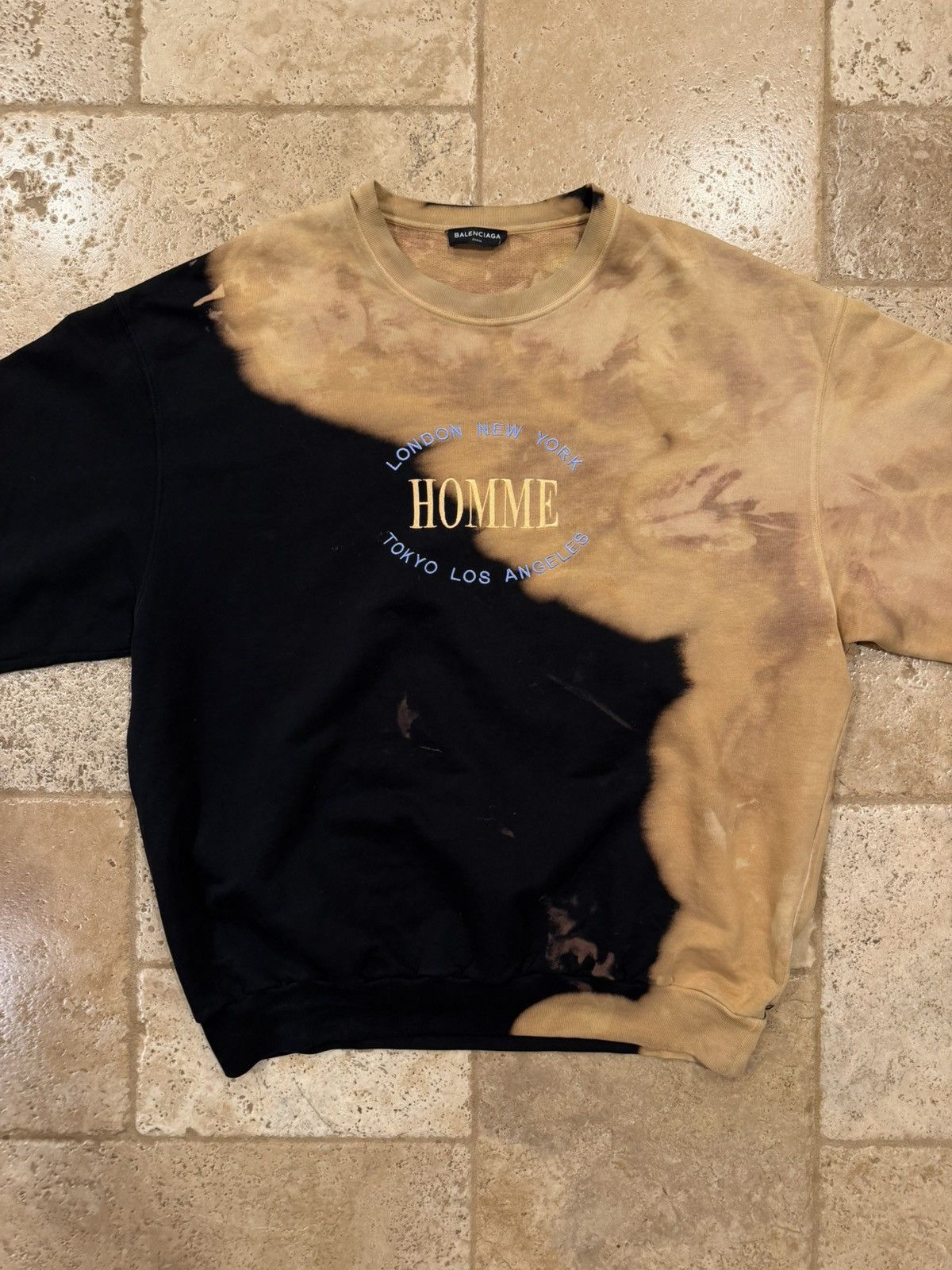 Balenciaga Balenciaga Homme City Bleached / Black Crewneck Sweatshirt Size US L / EU 52-54 / 3 - 4 Thumbnail