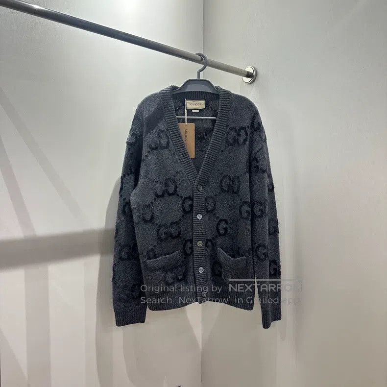 Gucci Gucci Gray logo wool cardigan coat Size L / US 10 / IT 46 - 1 Thumbnail