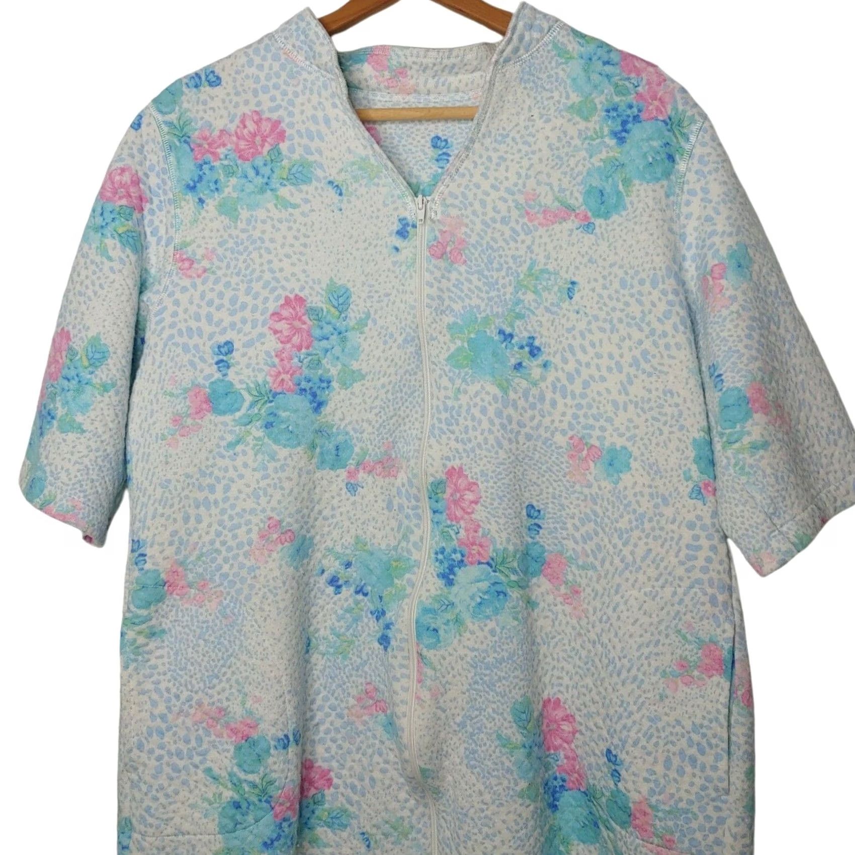 Vintage VINTAGE House Coat L/XL Full Zip Knit Quilted Floral White Blue Grannycore Womens Shirt Size L / US 10 / IT 46 - 3 Thumbnail