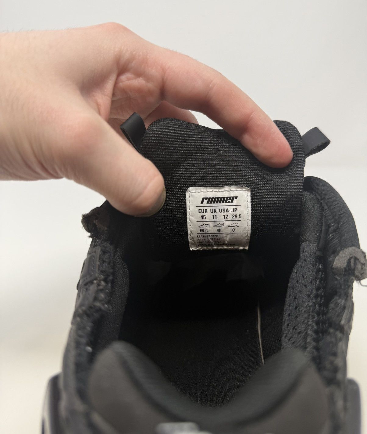 Balenciaga Balenciaga Runner Sneaker Matte Black Size US 12 / EU 45 - 7 Thumbnail